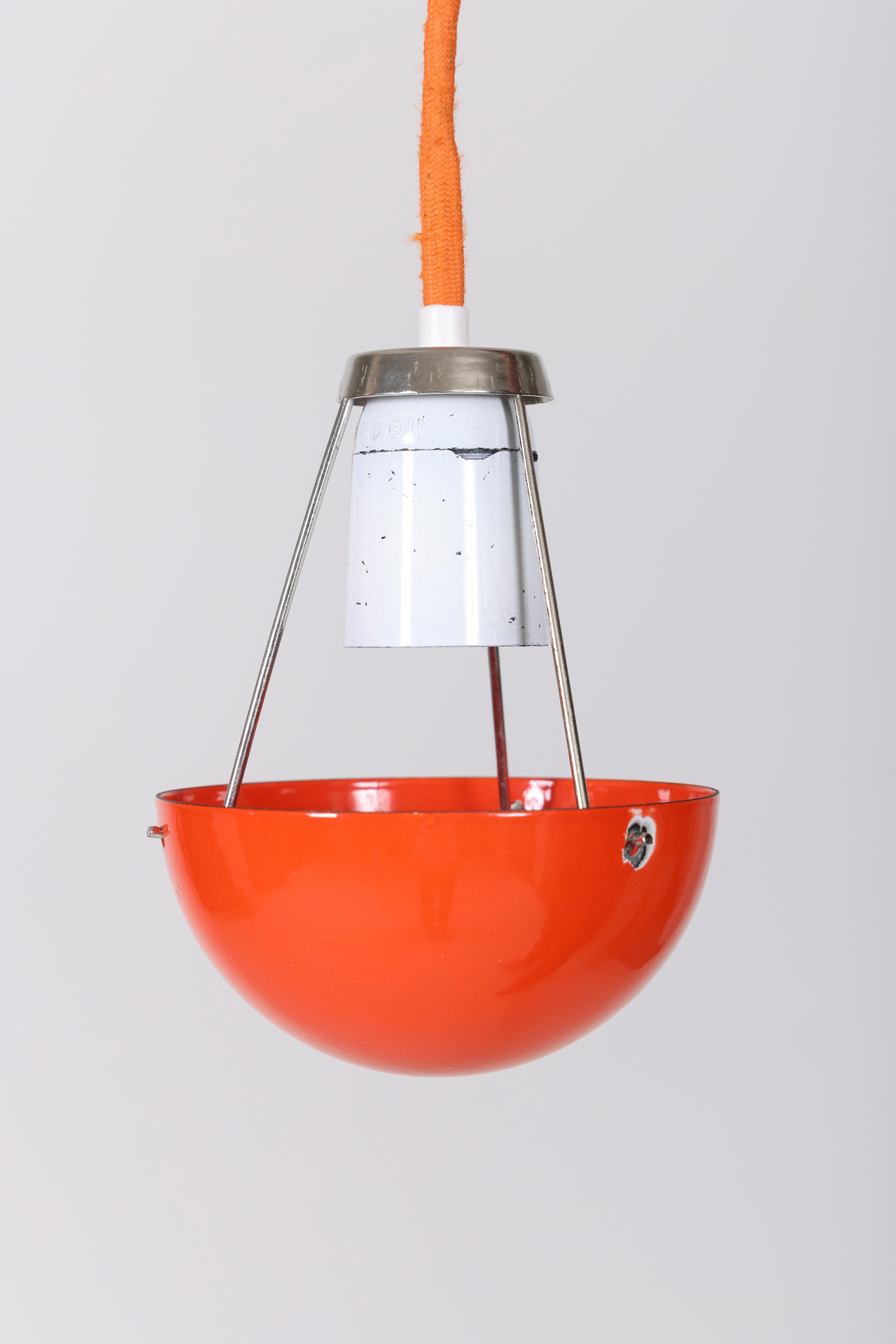 Metal Flowerpot VP1 Pendant lamp Verner Panton