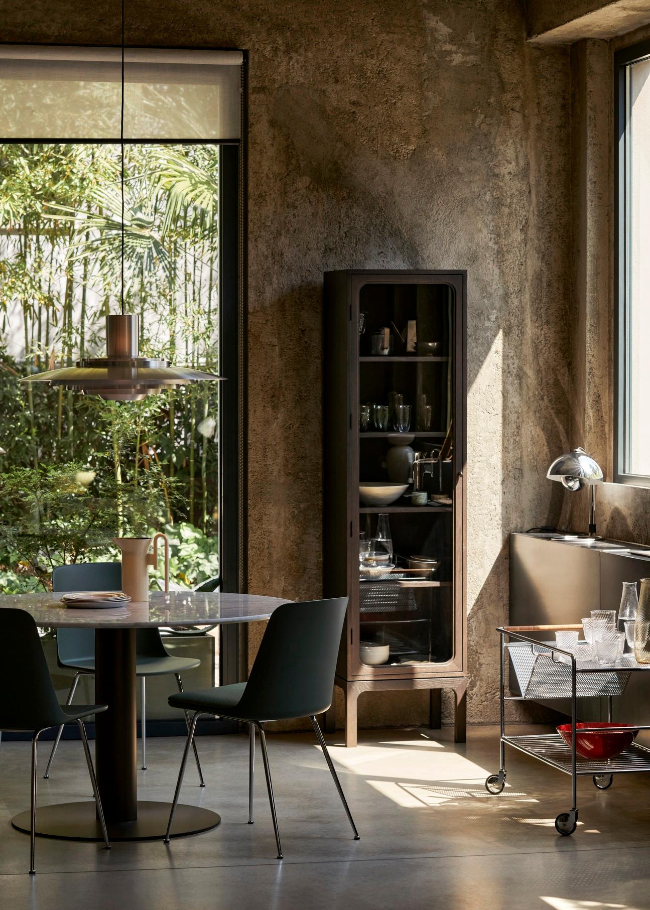 Flowerpot VP4, Chrome-Plated , Table Lamp by Verner Panton for &Tradition en Nuevo estado para la venta en Dubai, AE