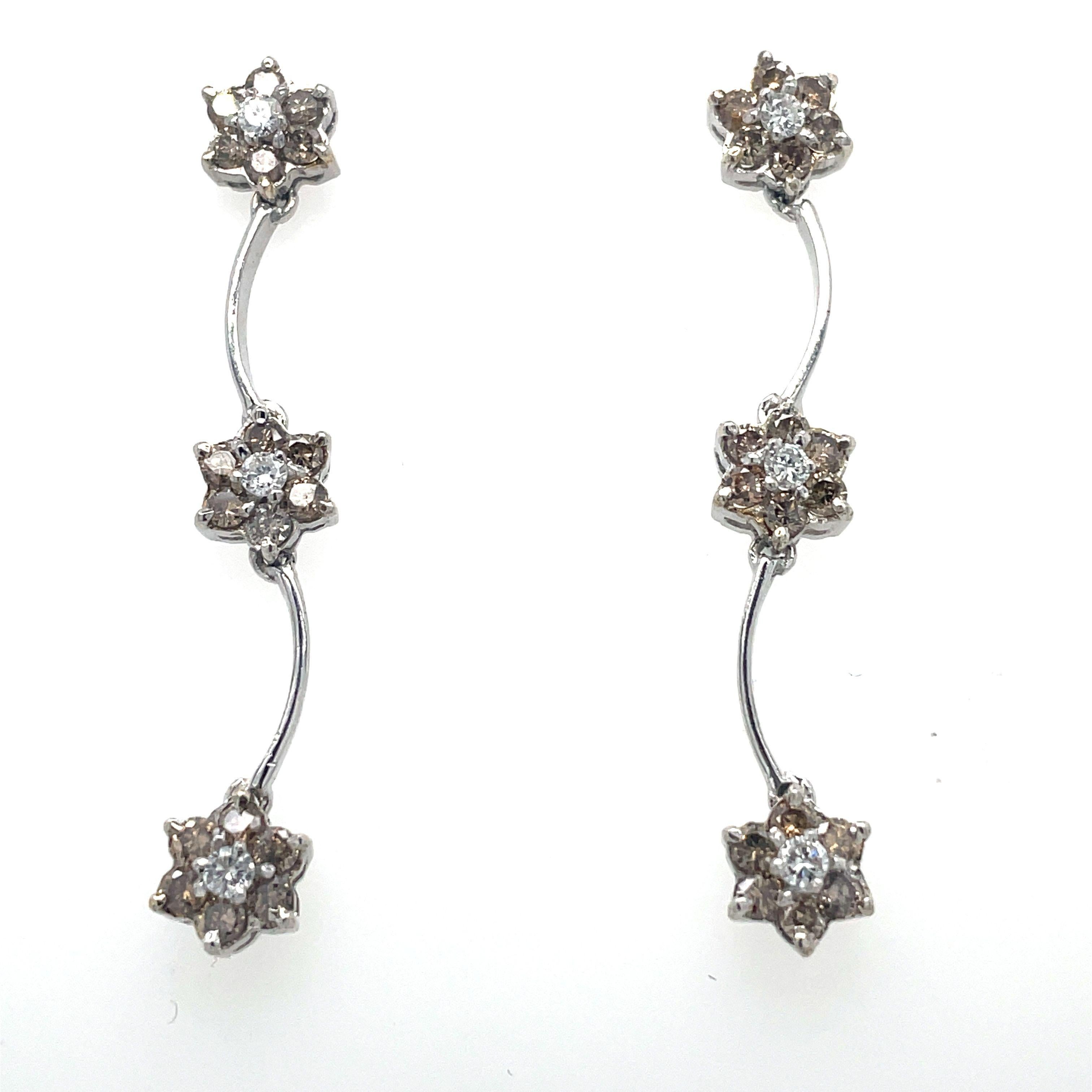 Flowers Diamond Earrings, 1.26ct Champaign and White Diamonds, 18k White Gold For Sale 4