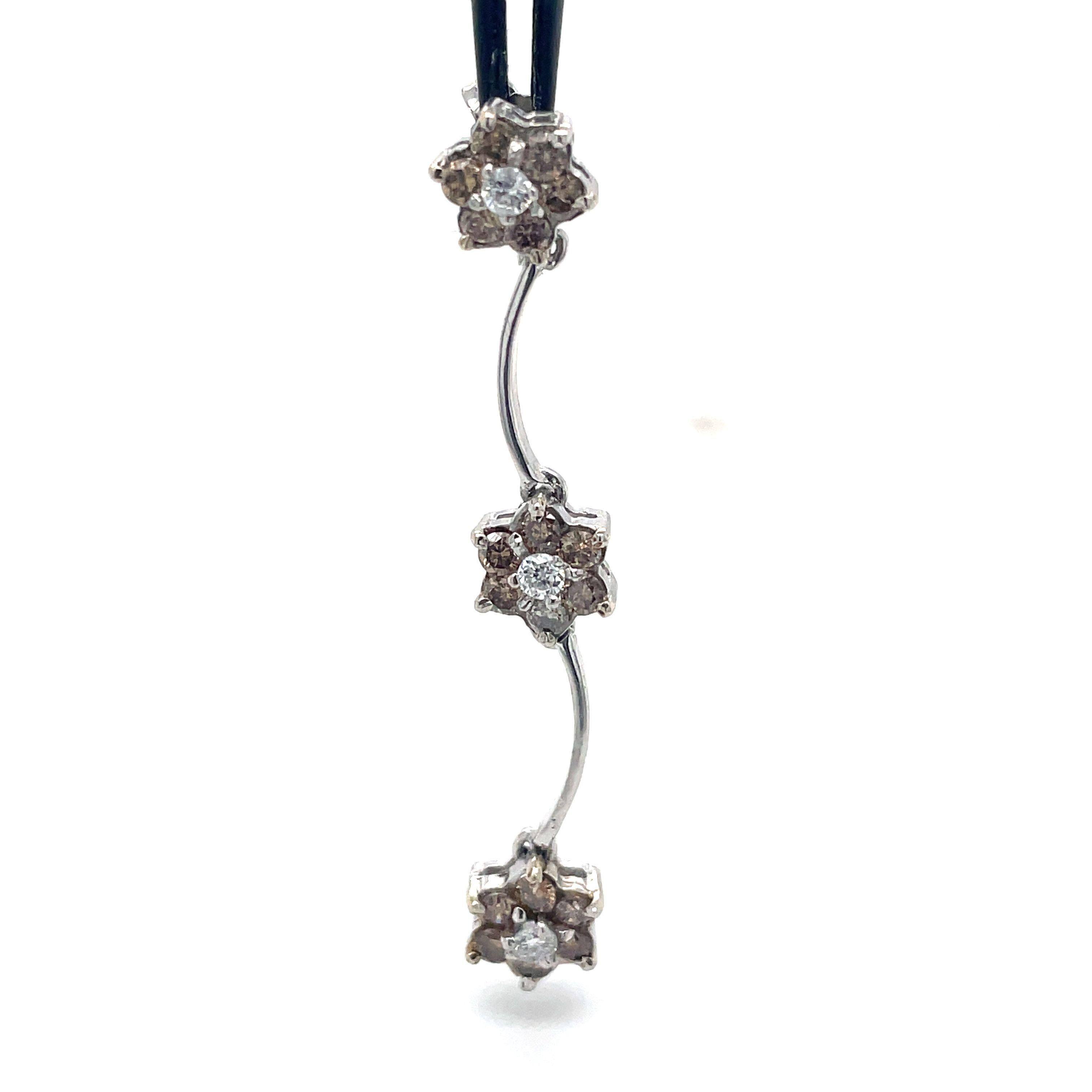 Estate dingaling earrings for women, flowers rearings, diamonds earrings, white gold diamonds earrings

jewelry Material: White Gold 18k (the gold has been tested by a professional)
Total Carat Weight: 1.26ct (Approx.)
Total Metal Weight: