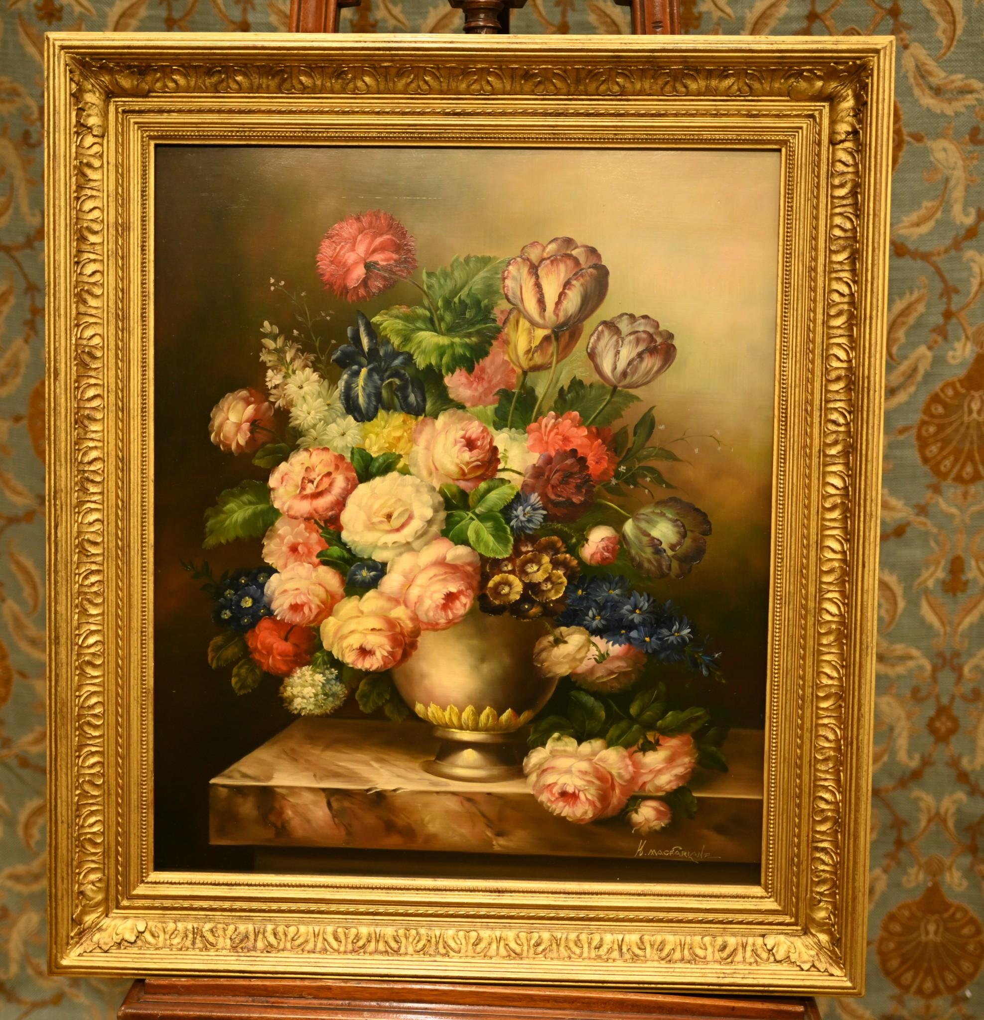 Wonderful English oil painting of a vivid display of flowers in a vase
Such a bright work full of energy, just look at the colours
Signed H Magfarlane in bottom right corner, please see close up photo
Artist very talented due to intricate brushwork,