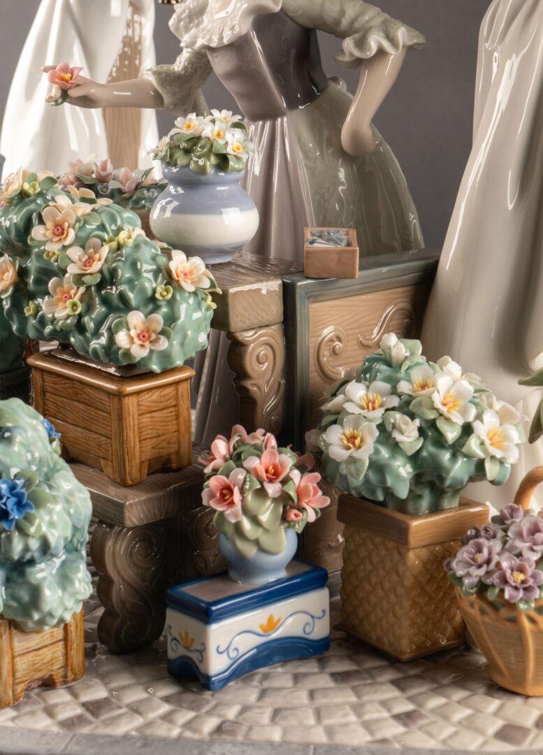 Sculpture de marché à fleurs. Édition limitée en vente 4