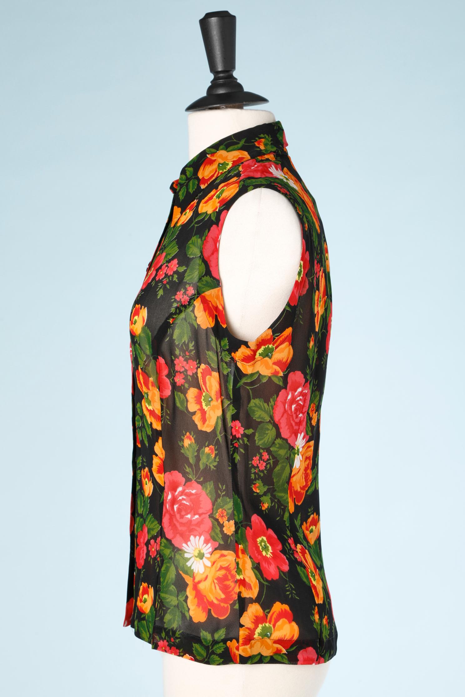 Flowers printed sleeveless shirt Dolce & Gabbana  In Excellent Condition For Sale In Saint-Ouen-Sur-Seine, FR