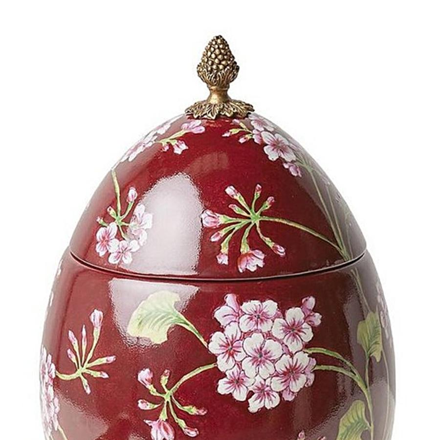 Box Flowers Red Egg all in hand-crafted porcelain,
hand-painted porcelain with lid. With solid brass base 
with green bird in porcelain.