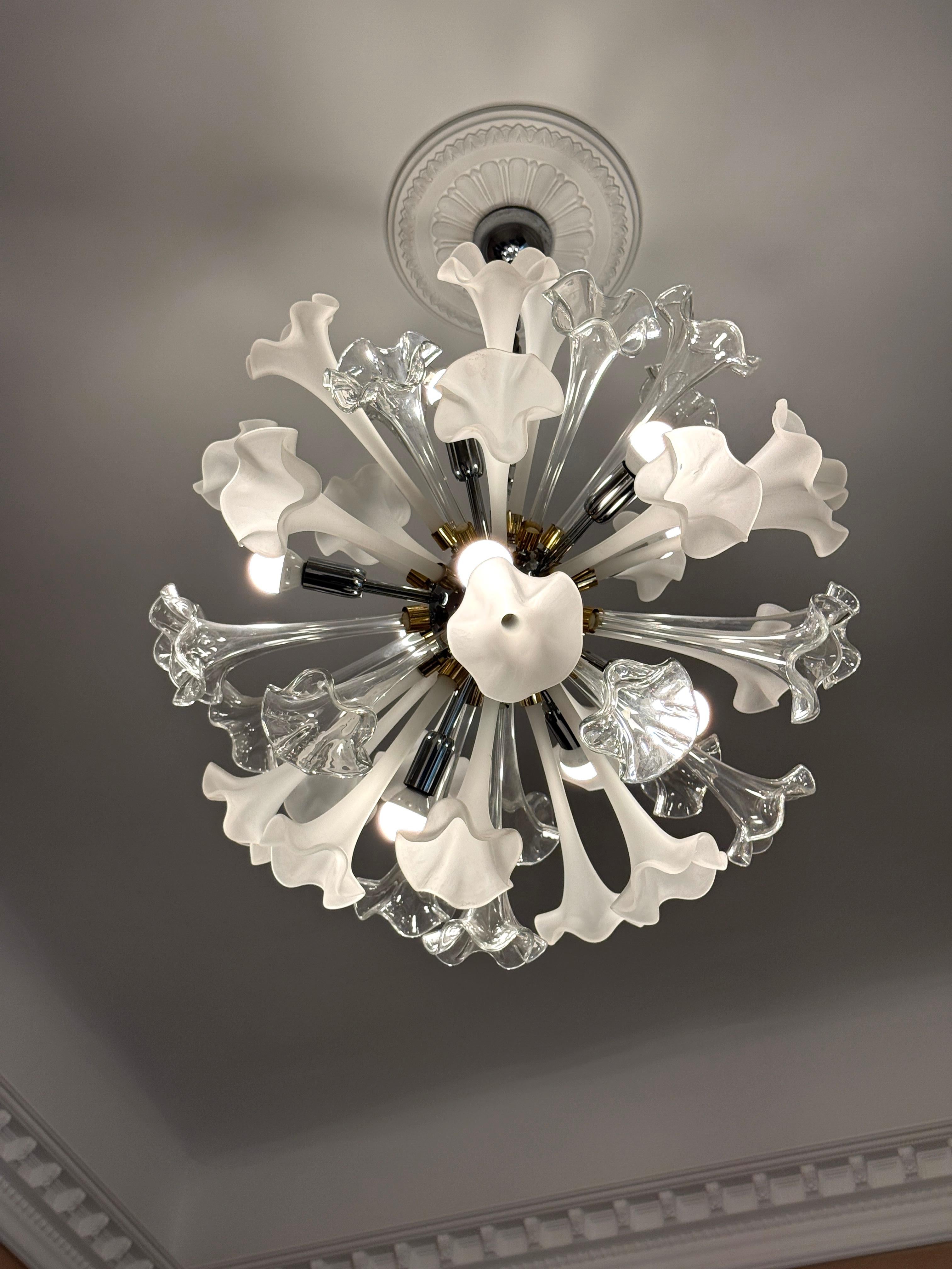 Flowers Sputnik Amazing Modern Murano Glass Chandelier For Sale 7