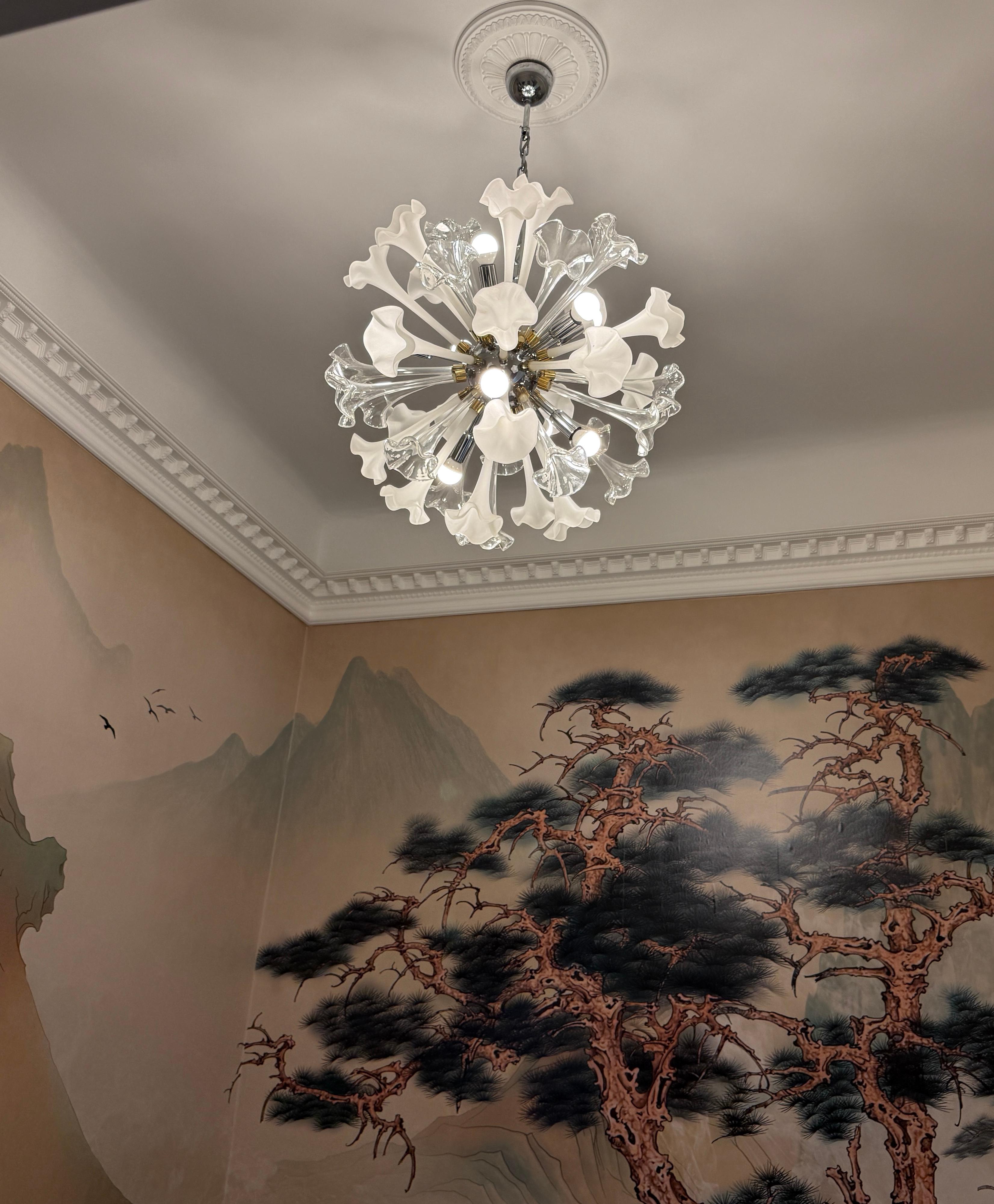 Flowers Sputnik Amazing Modern Murano Glass Chandelier In Excellent Condition For Sale In Rome, IT