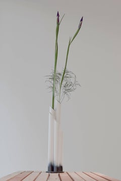 Flowers Vase or Recipient Jar Shinny White Metal Contemporary Style