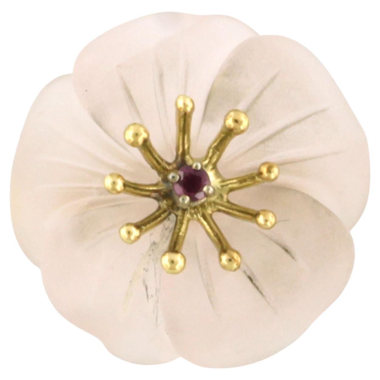 Flowershaped brooch with ruby and pink quartz 18k yellow gold 7.7 grams For Sale