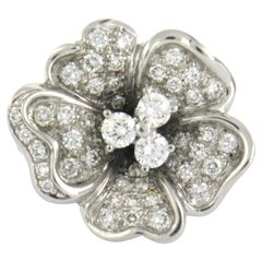 Flowershaped ring with brilliant cut diamonds up to 1.82ct 18k white gold