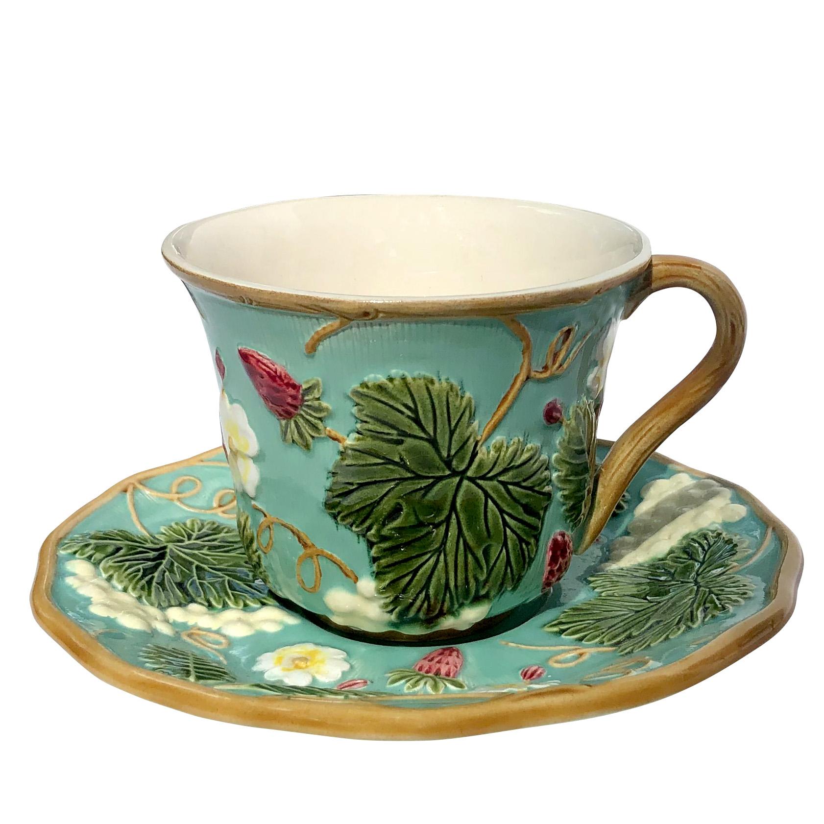 Beautiful set of 2 earthenware tea cups in the 
