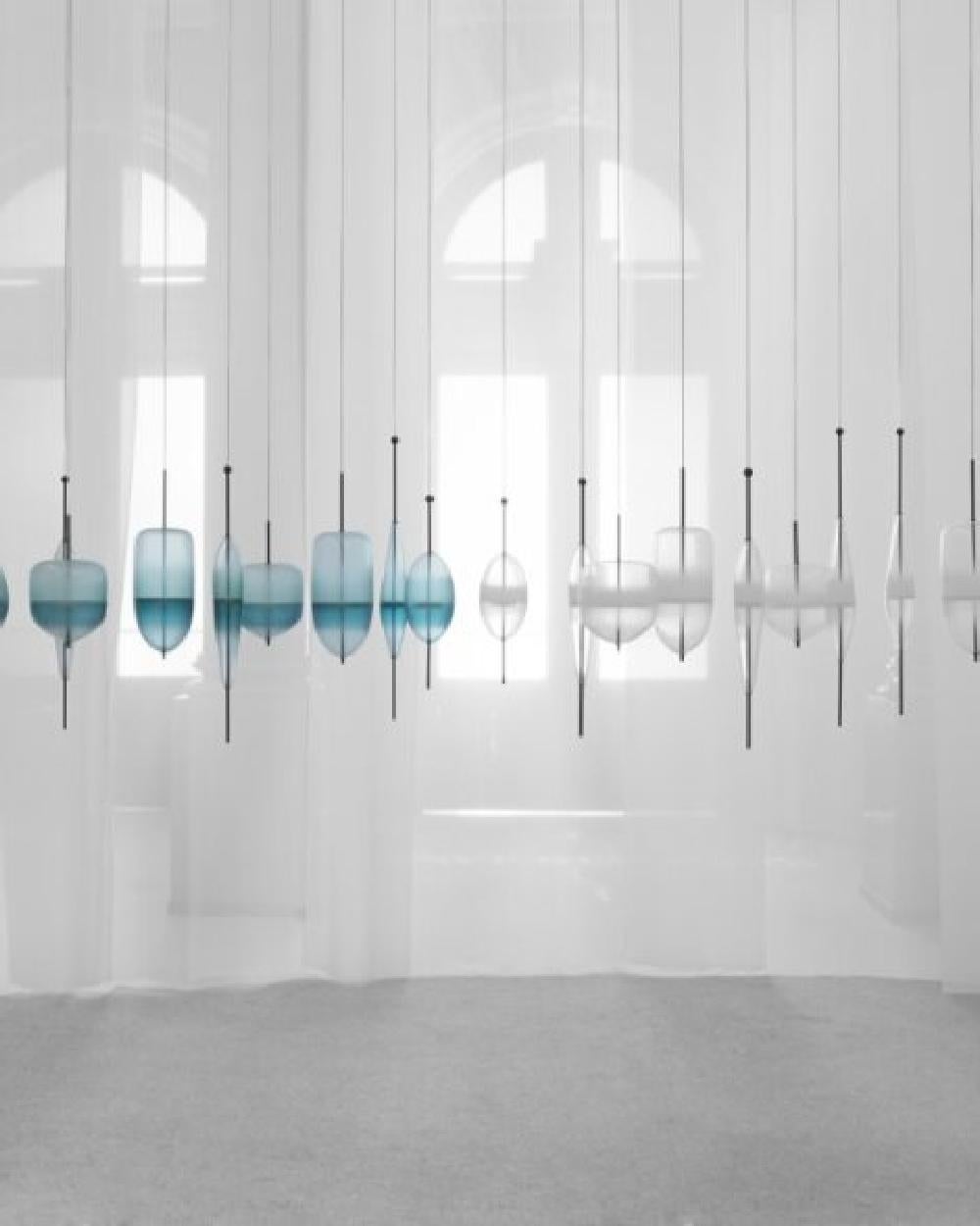 Italian FLOW[T] S2 Pendant lamp in White by Nao Tamura for Wonderglass For Sale