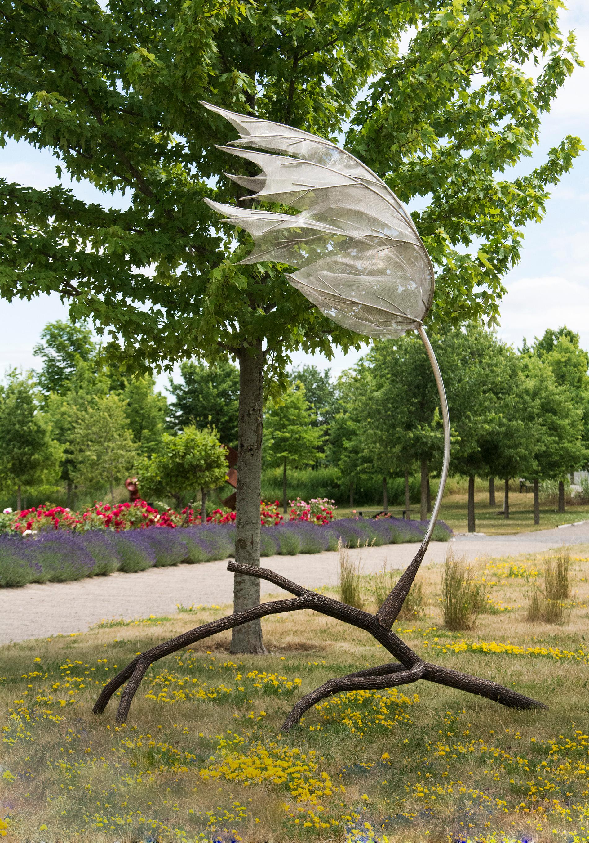 Floyd Elzinga Still-Life Sculpture - Tenacity