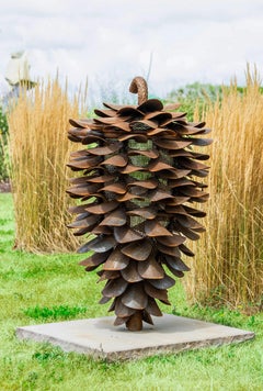 Lodge Pole Feuer Kegel 25-125  - Cortenstahl, Skulptur für den Außenbereich, Feuerstelle