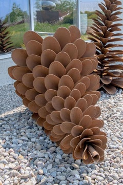 Pigna 22609 - scultura da esterno di grandi dimensioni, arrugginita naturalmente, in acciaio Corten