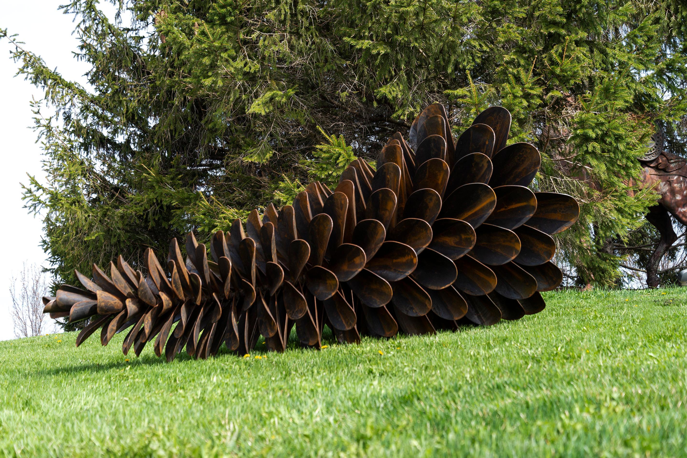 Pine Cone 23-254 - groß, natürlich verrostet, Verwitterungsstahl, Skulptur für den Außenbereich im Angebot 2