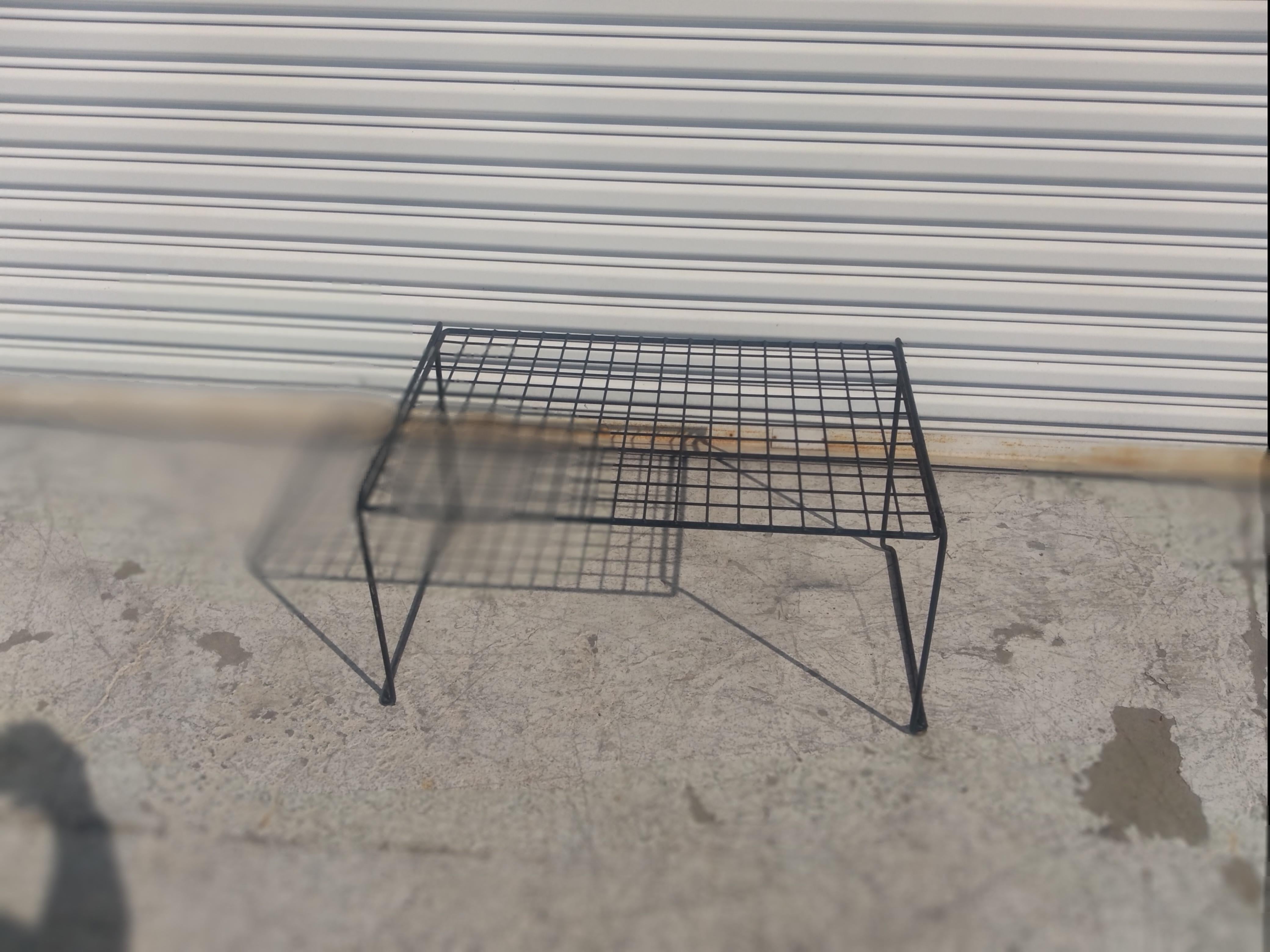 FluerTable basse de style Bertoia à Détroit Bon état - En vente à Pasadena, TX