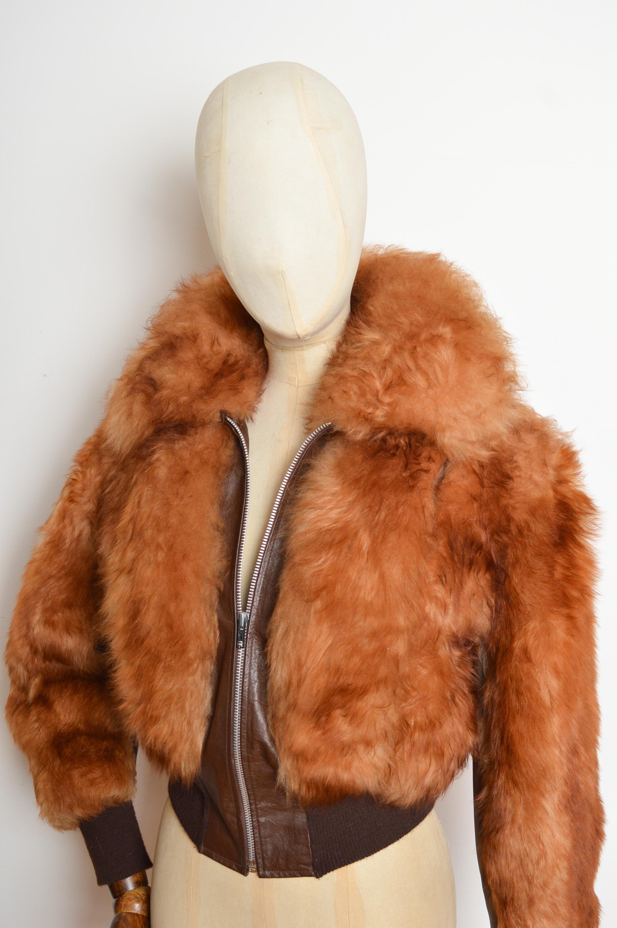 Donna Vaporoso bomber anni '70 in montone Ginger e pelle marrone Cappotto di pelliccia in vendita