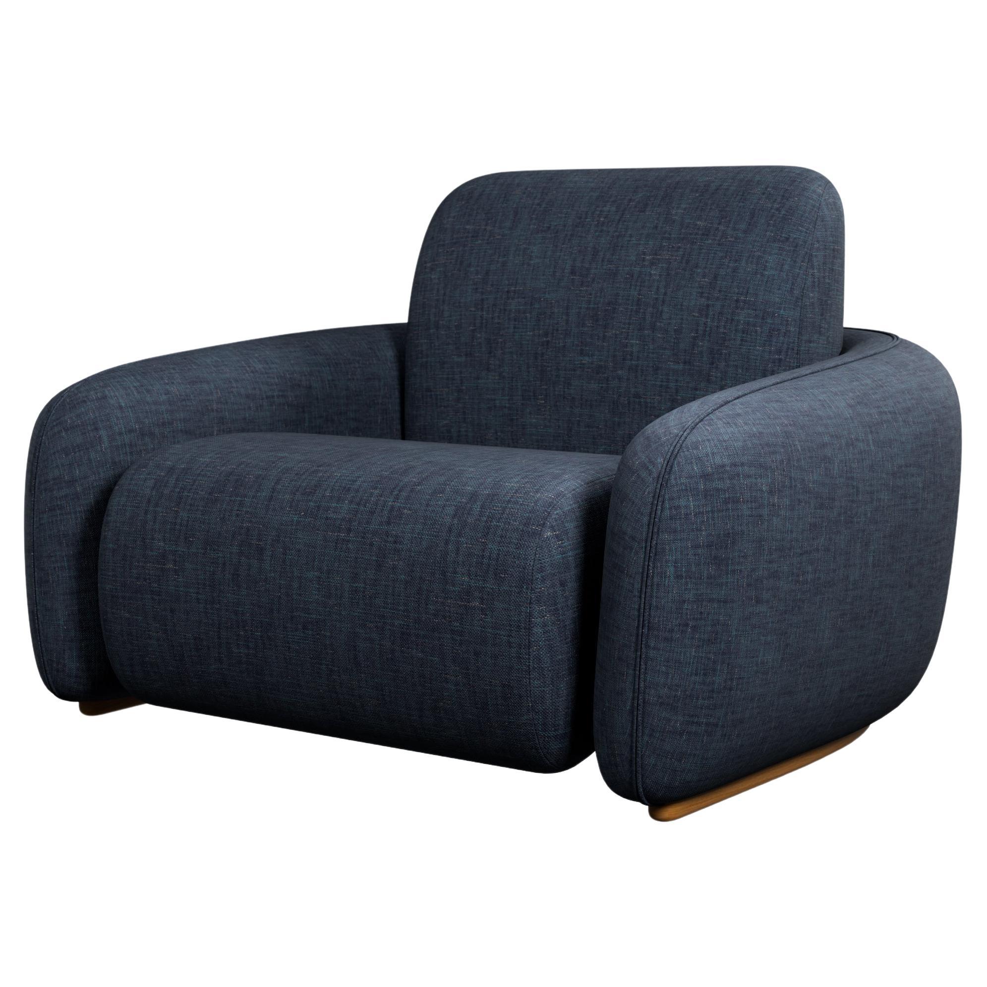 Fluffy Cotton Armchair with Denim plain fabric handcrafted by Murmurio