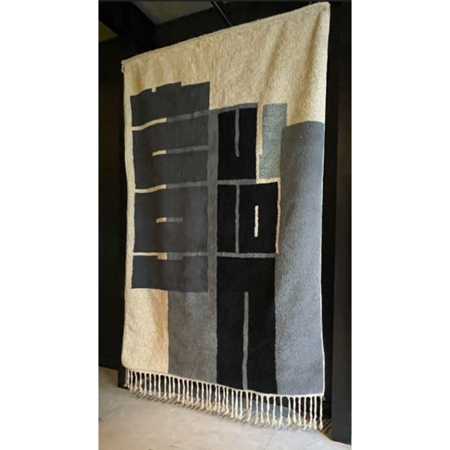 Fluidity Confusion Rug by Geke Lensink
Dimensions: D205 x H300 cm 
Materials: berber carpet, wool and handmade in Morocco 

After graduating from ArtEZ University of the Arts, Geke Lensink started working as an independent interior designer,