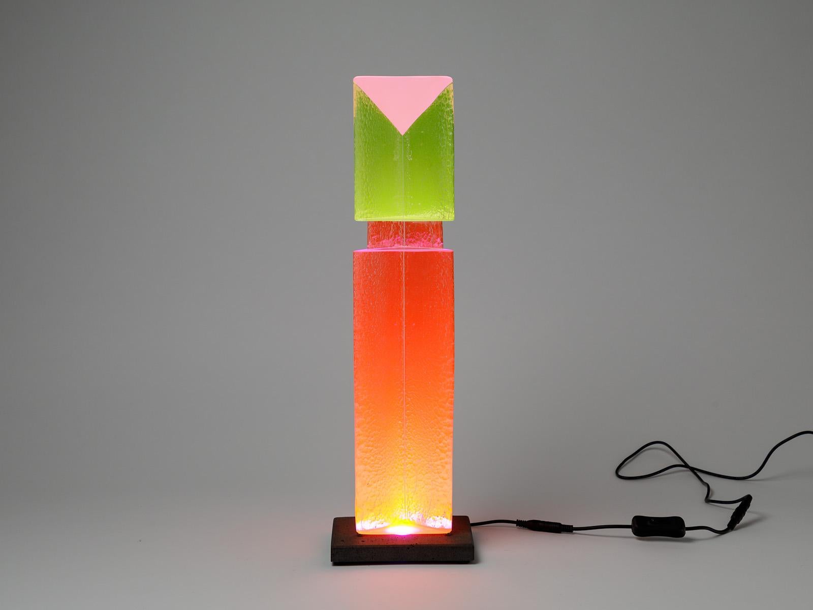 Fluorescent Light Glass Sculpture Pink Green Orange by Yves Braun Table Lamp In Excellent Condition In Neuilly-en- sancerre, FR