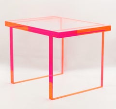 Fluorescent Pink & Klare Lucite-Bank von Amparo Calderon Tapia