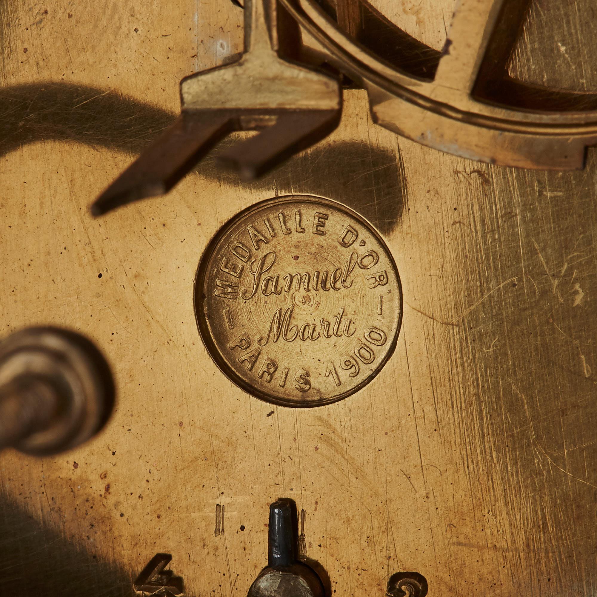 20th Century Fluorite and Gilt Bronze Clock, Depicting 'Love'