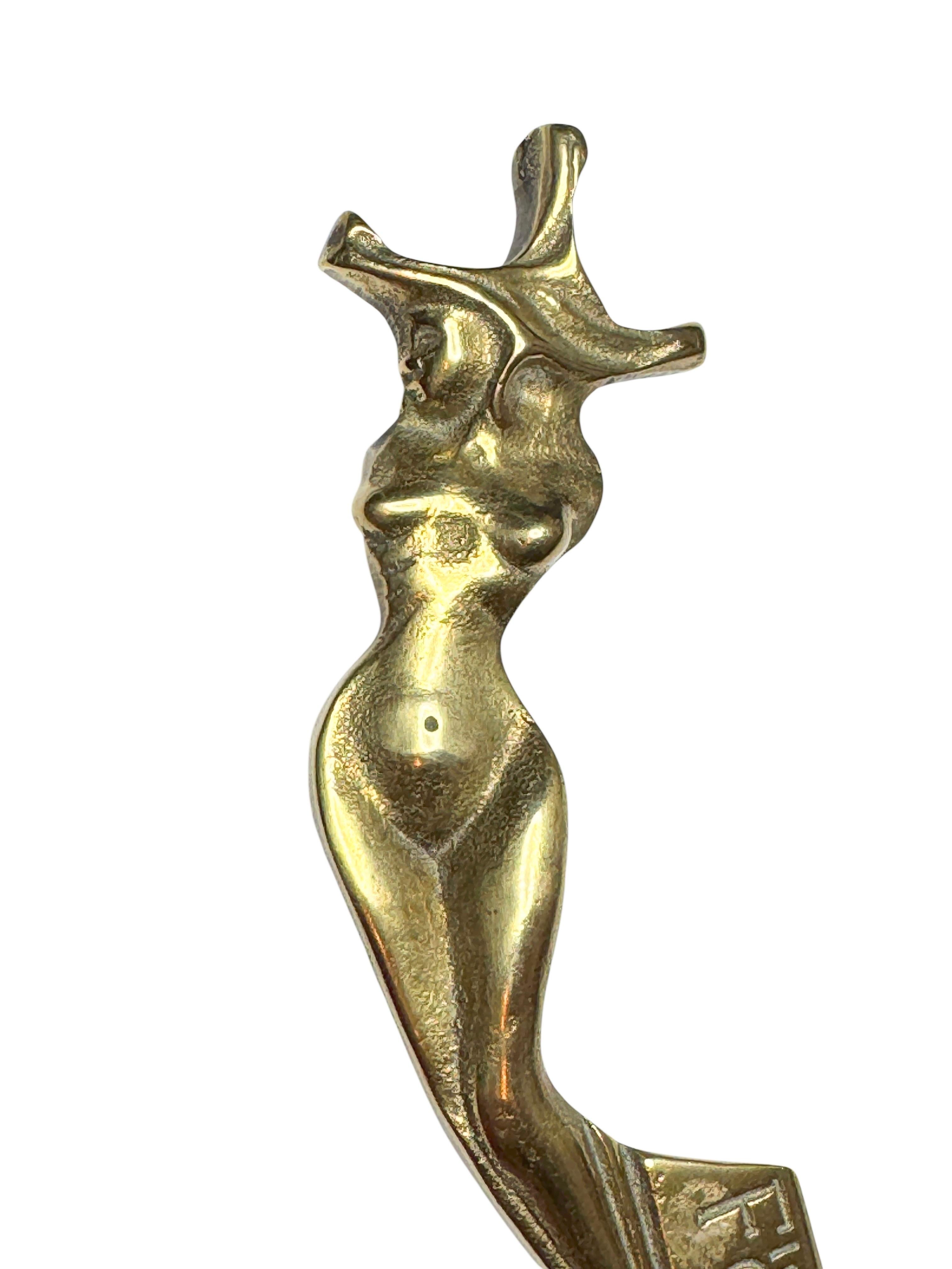 FLUORO CALCIFORTE Brieföffner. FLUORO CALCIFORTE Zahnarzneimittel. Antiker Fluoro Calciforte Werbebrieföffner. Meerjungfrauenform, Bootsbug. Messing/Bronze in sehr gutem Zustand. Jugendstil aus den 1900er bis 1910er Jahren, mit dem Reliefmotiv eines