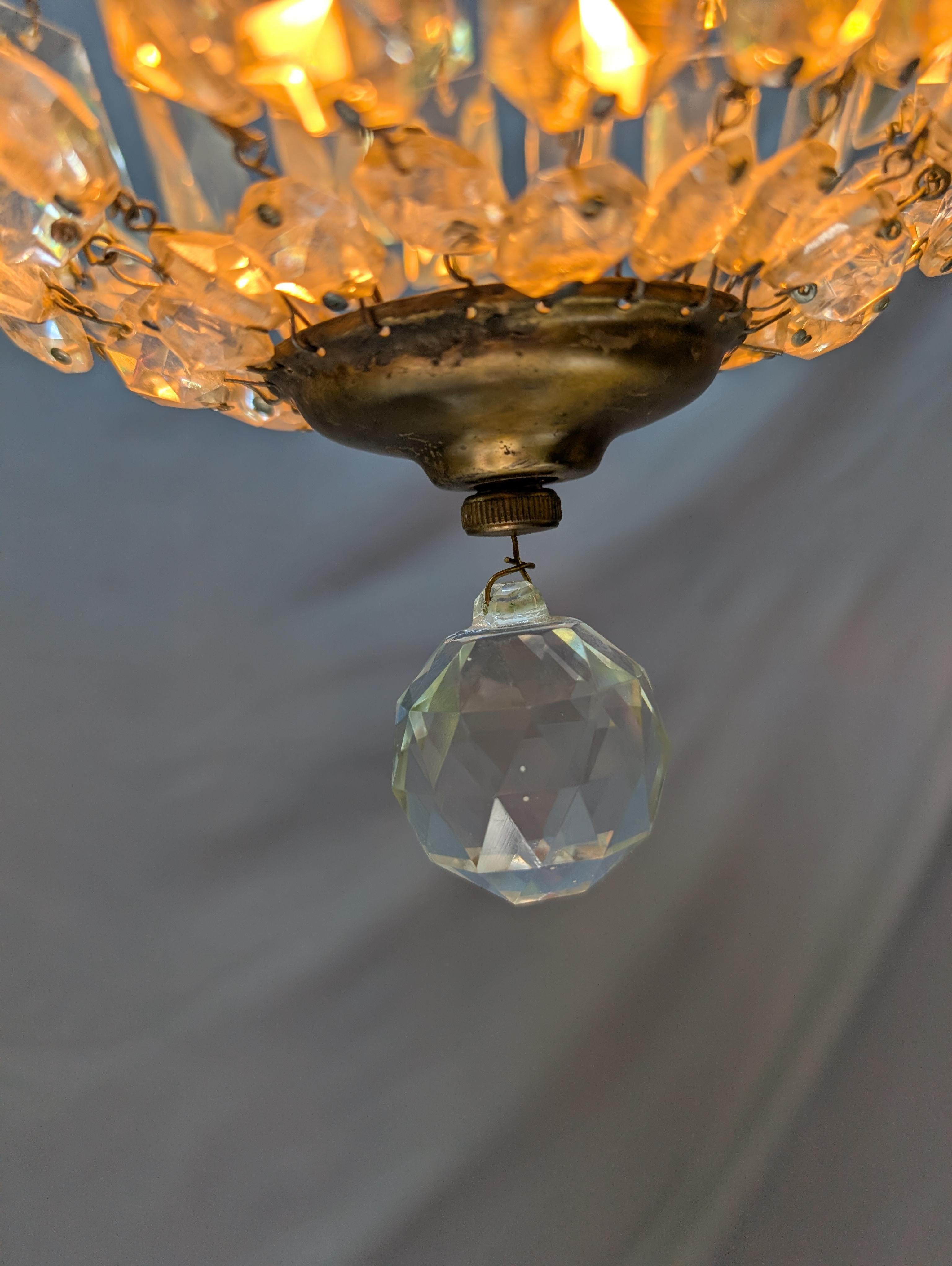 20ième siècle Luminaire affleurant en laiton et cristal en vente