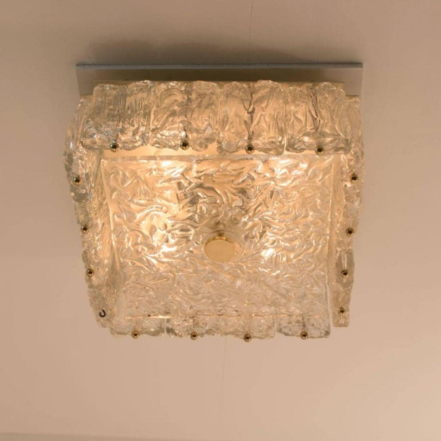 Flush Mount de Vereinigte Werkstätten Detalles de cristal y latón, años 60 en Bueno estado para la venta en Rijssen, NL