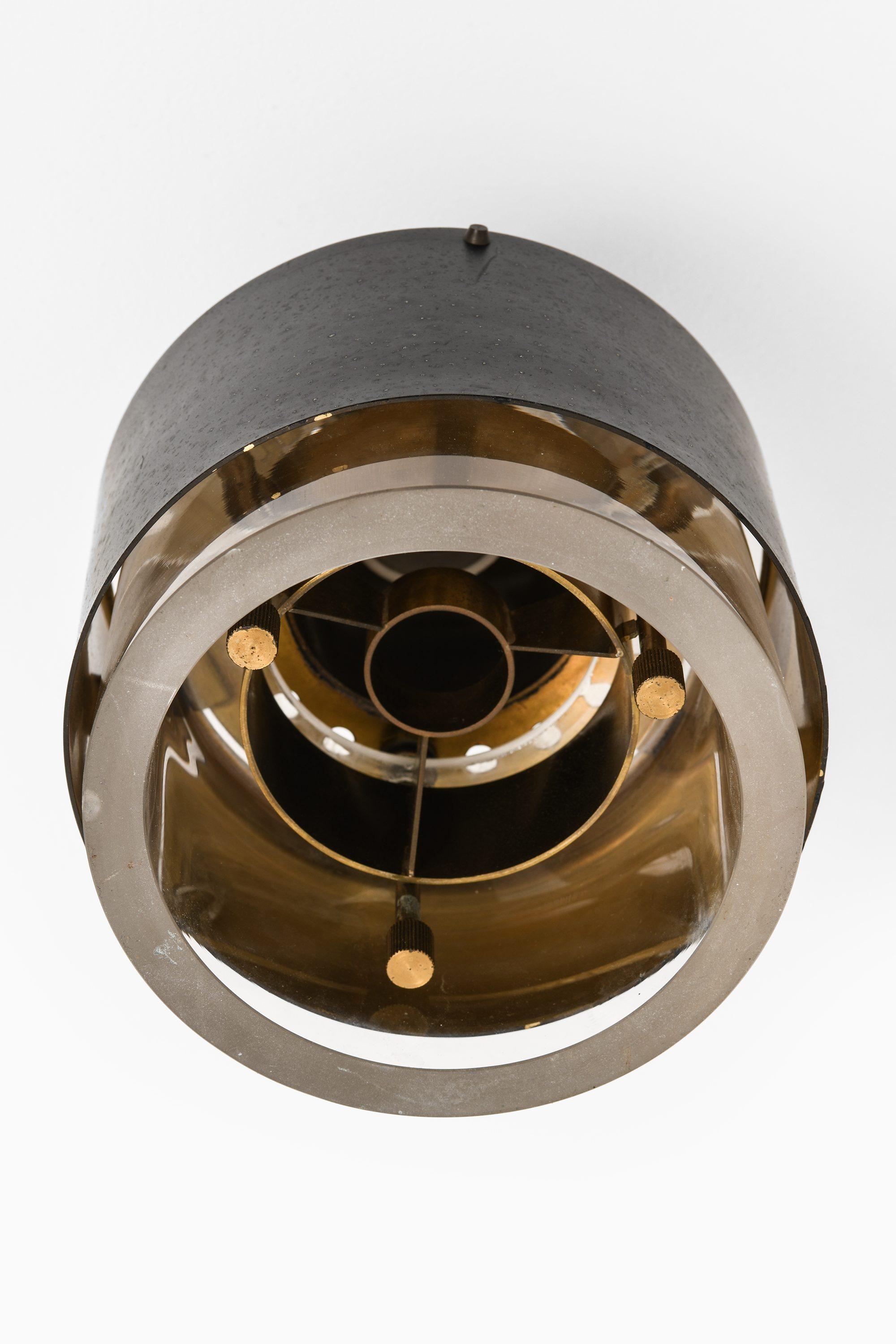 Scandinavo moderno Lampada da soffitto e da incasso in ottone e vetro di Kaye Kørbing, anni '60 in vendita