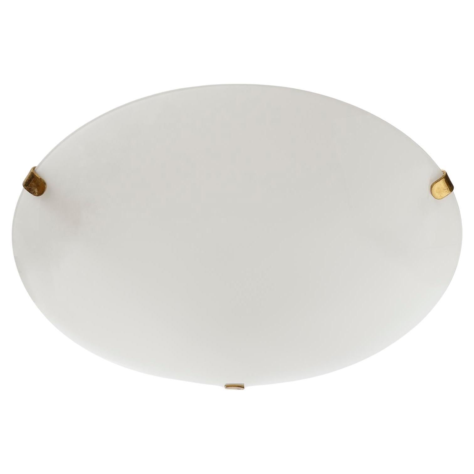 Mid-Century Modern Lampe affleurante 'FEDER-KRALLE' Kalmar Anna-Lülja Praun, laiton verre opale 1960s en vente