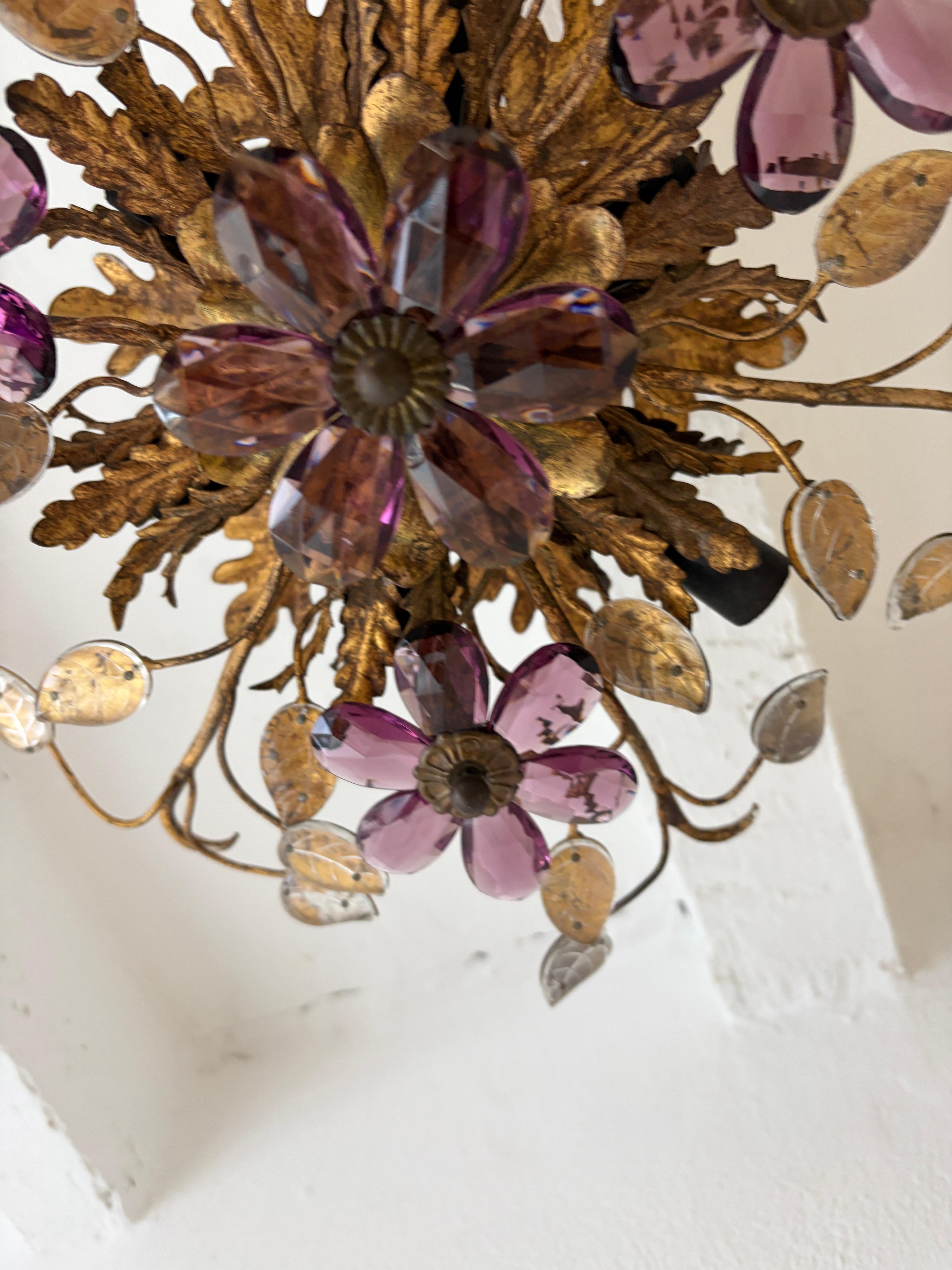 Lámpara de araña de cristal de amatista Maison Baguès 6 luces mediados del siglo XX en venta