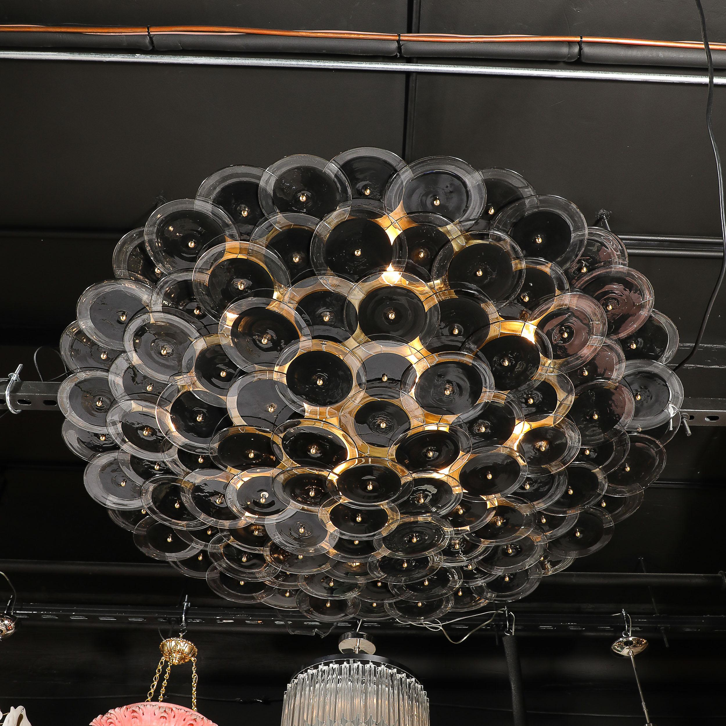 Lustre affleurant à disque Murano en verre noir et transparent et laiton brossé en vente 10