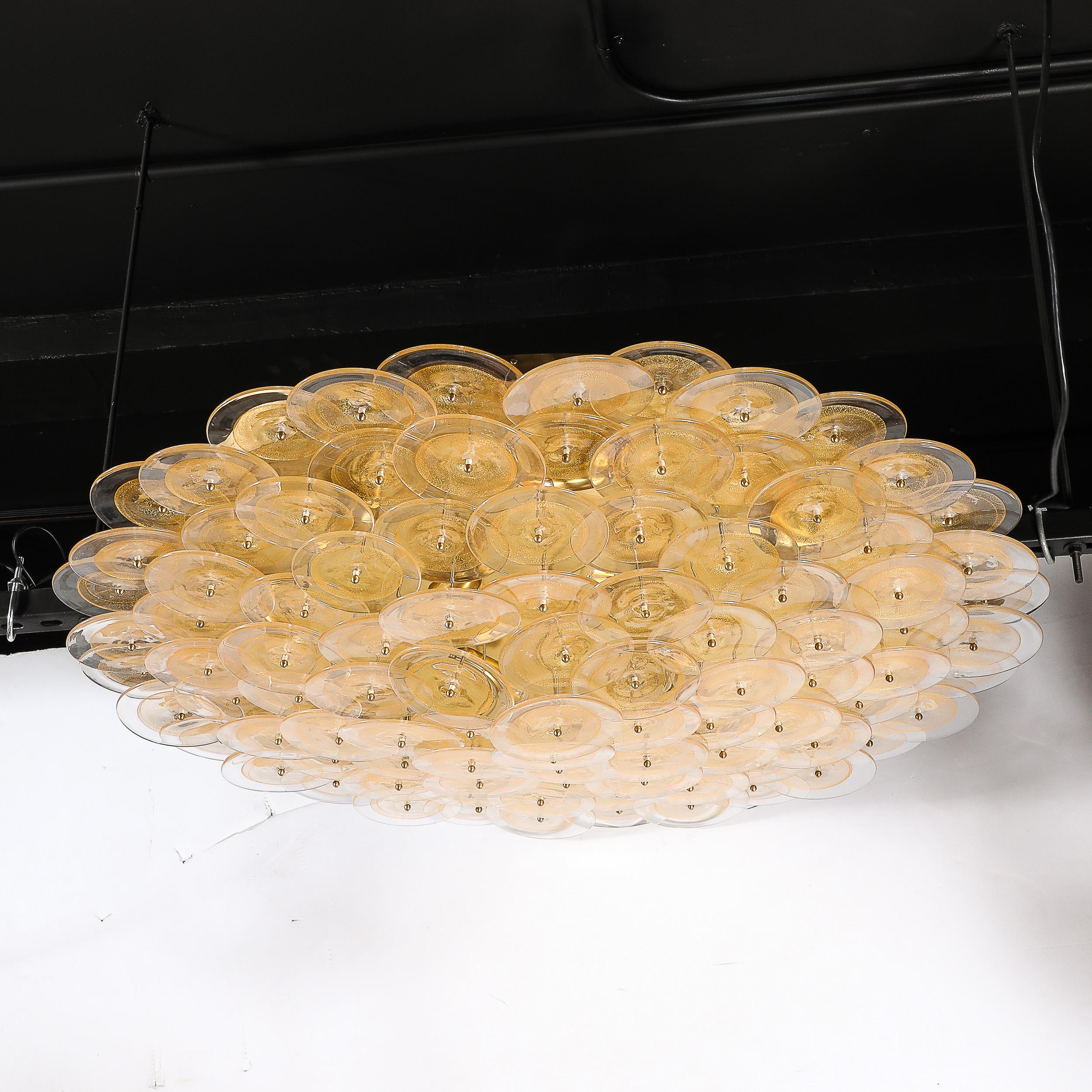 Lustre à disques de Murano en verre doré et transparent et laiton brossé en vente 3