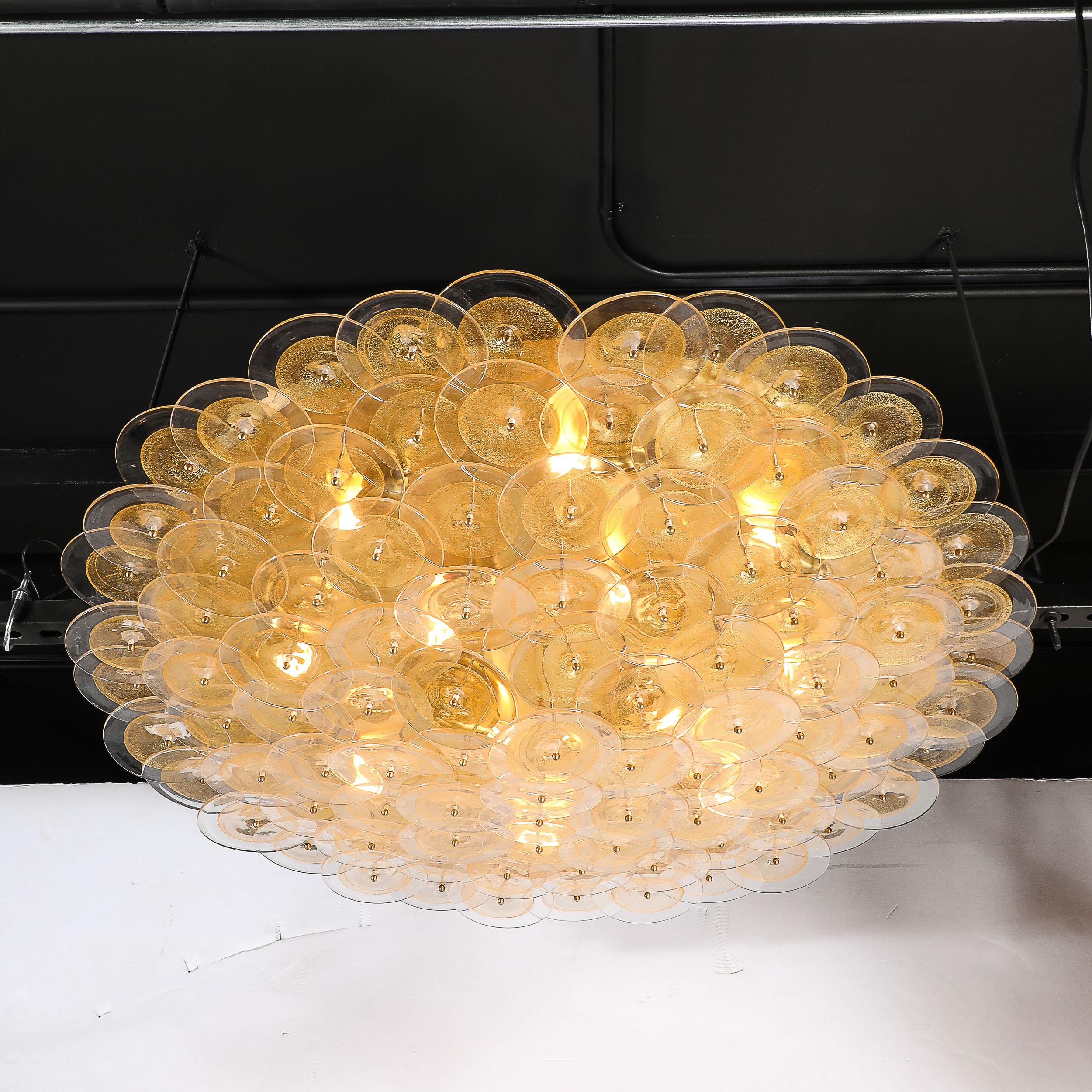 Lustre à disques de Murano en verre doré et transparent et laiton brossé en vente 1