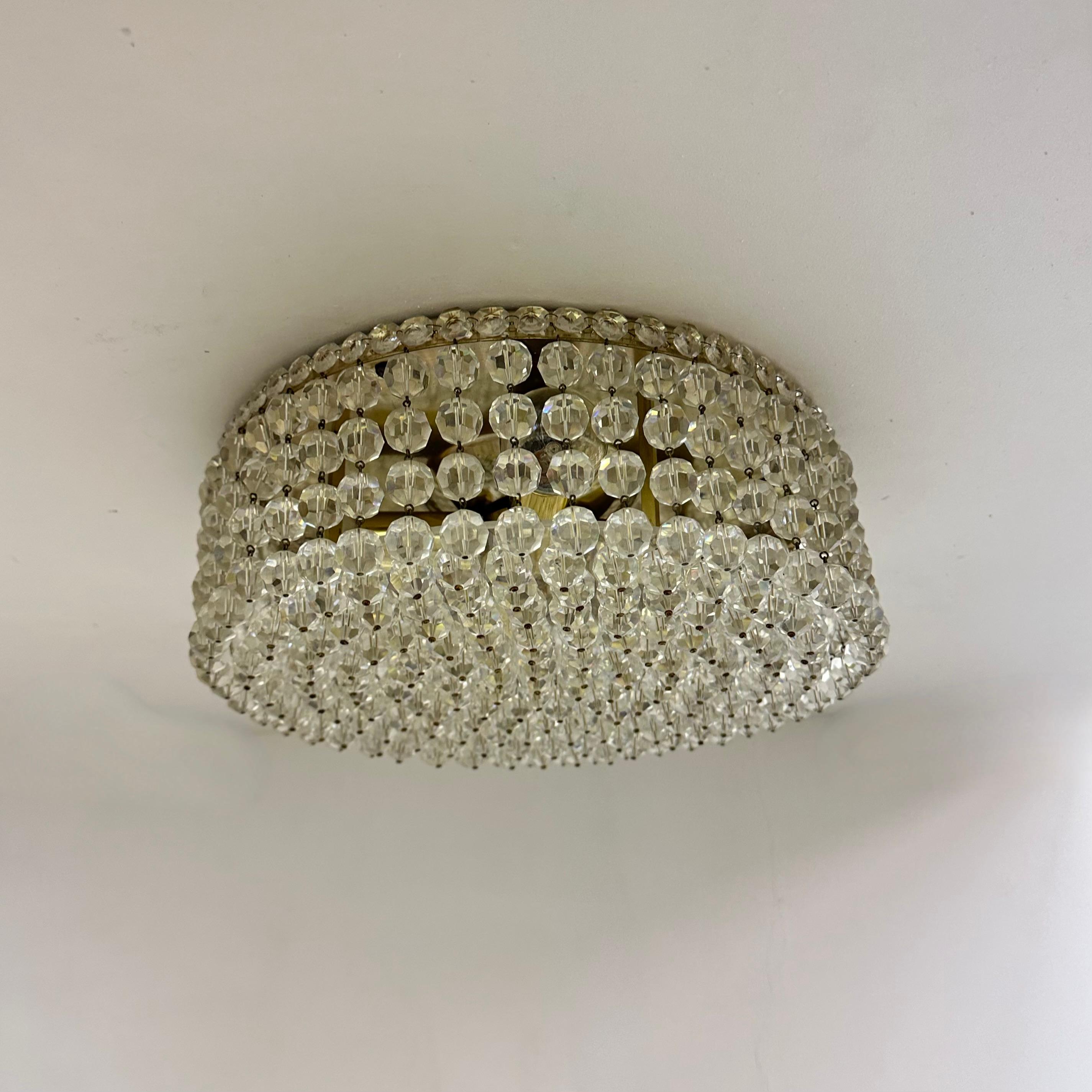 Montaje empotrado con cristales Swarovski , años 70 en venta 4