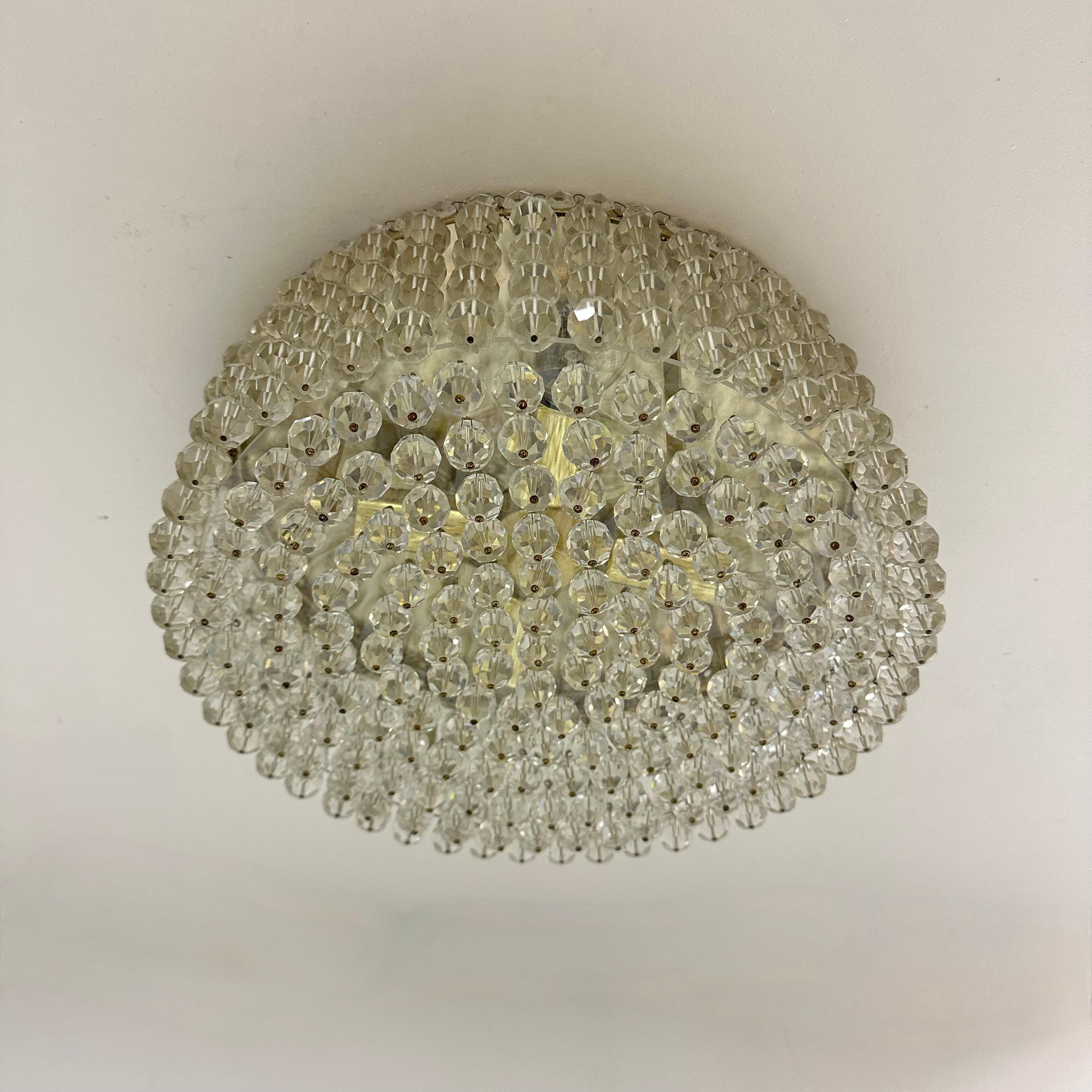 Montaje empotrado con cristales Swarovski , años 70 en venta 2