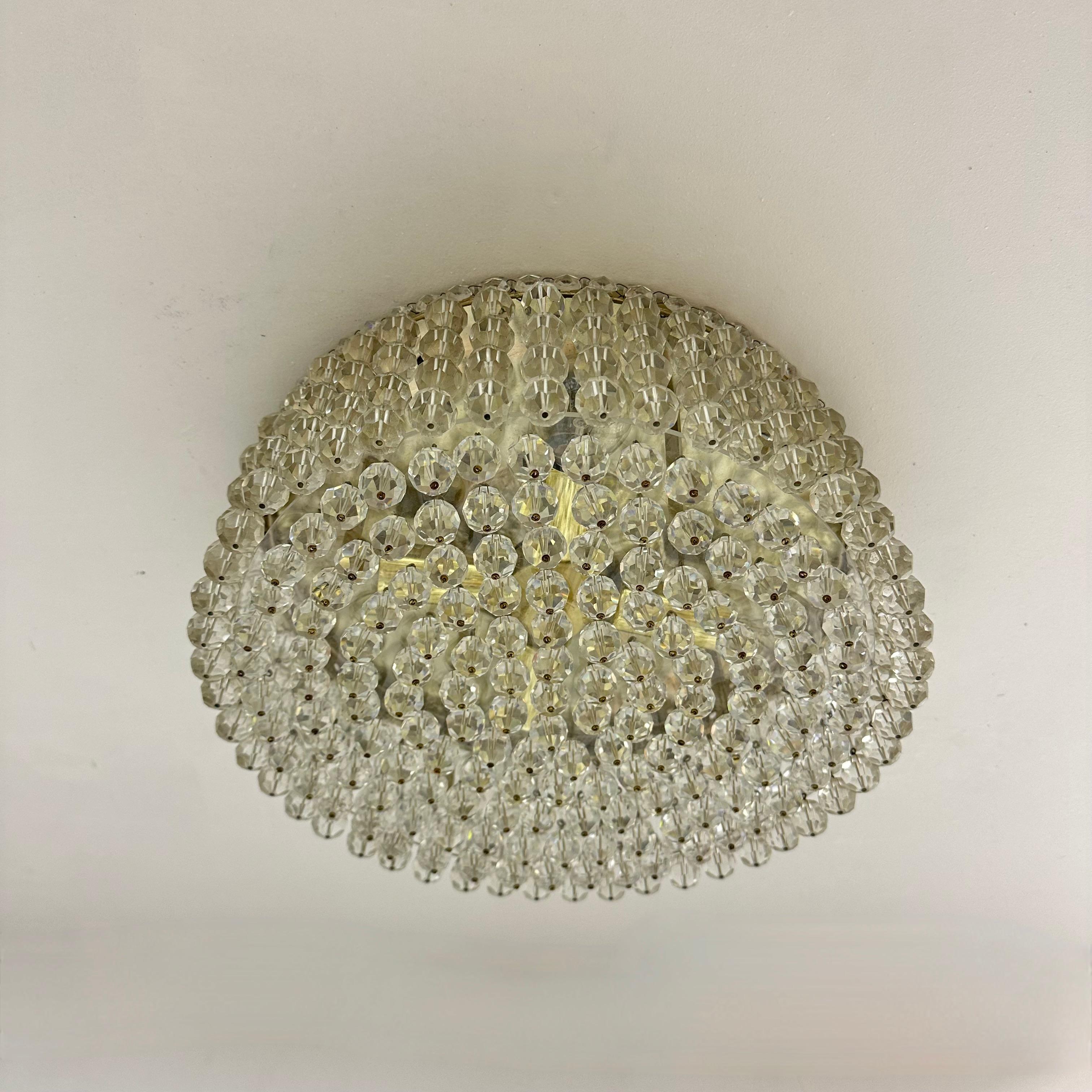 Montaje empotrado con cristales Swarovski , años 70 en venta 3