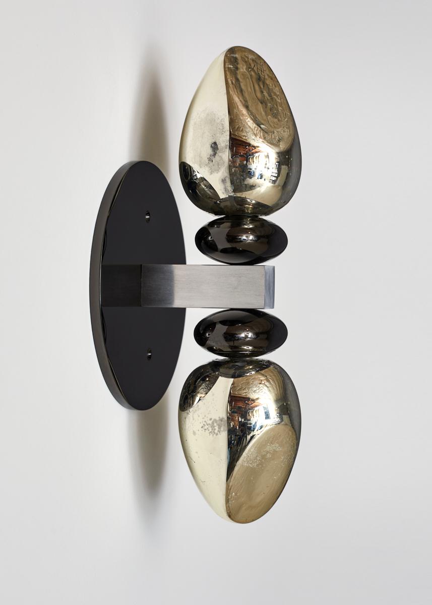 American Brancusi inspired Sublimation: Thorn 302 flush-mounted sconce in glass and brass For Sale