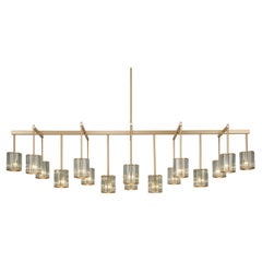 Lustre Flute Beam avec 16 bras en laiton brossé et diffuseurs en verre fumé 