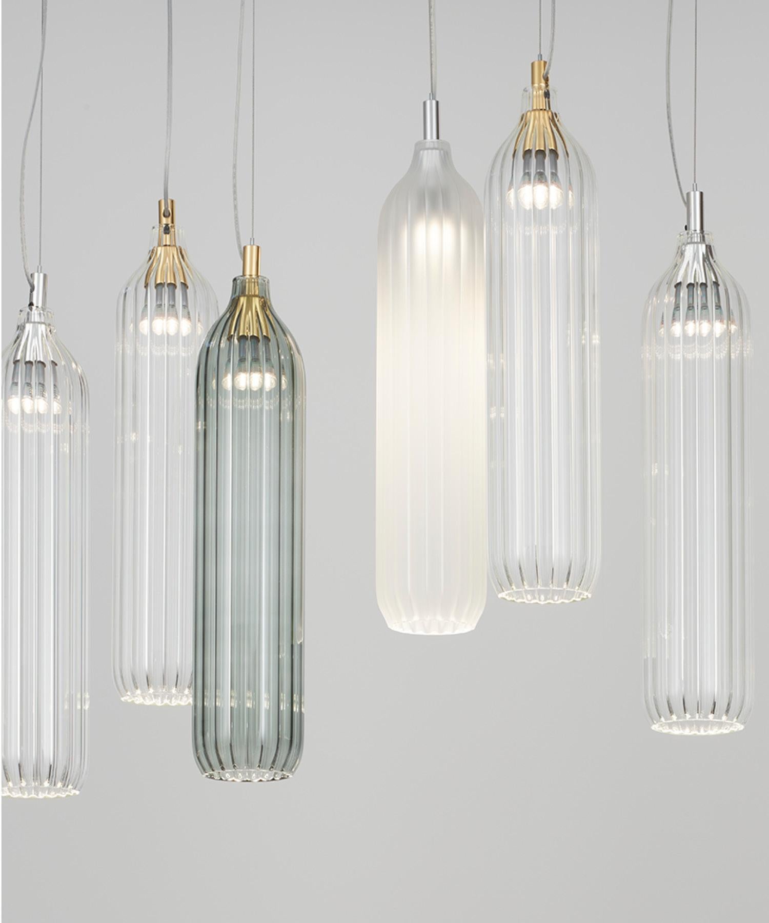 Suspension Flute en chrome poli avec diffuseur en verre dépoli, répertorié UL en vente 1