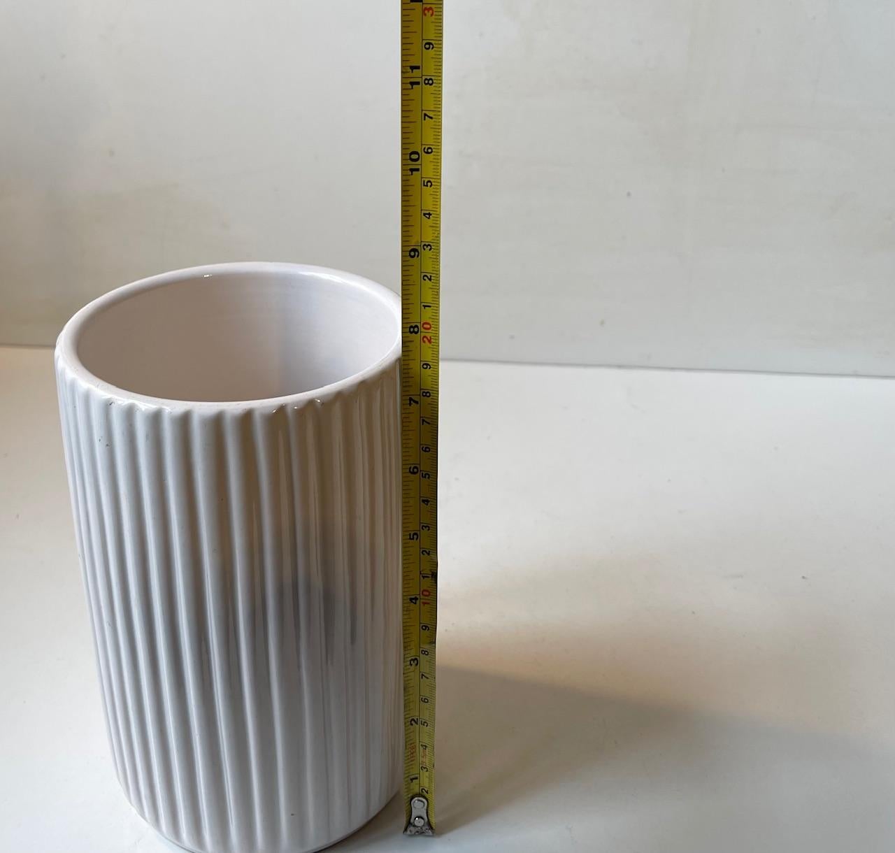 Mid-20th Century Fluted Architectural Ceramic Vase in White Glaze by L. Hjorth, 1940s For Sale