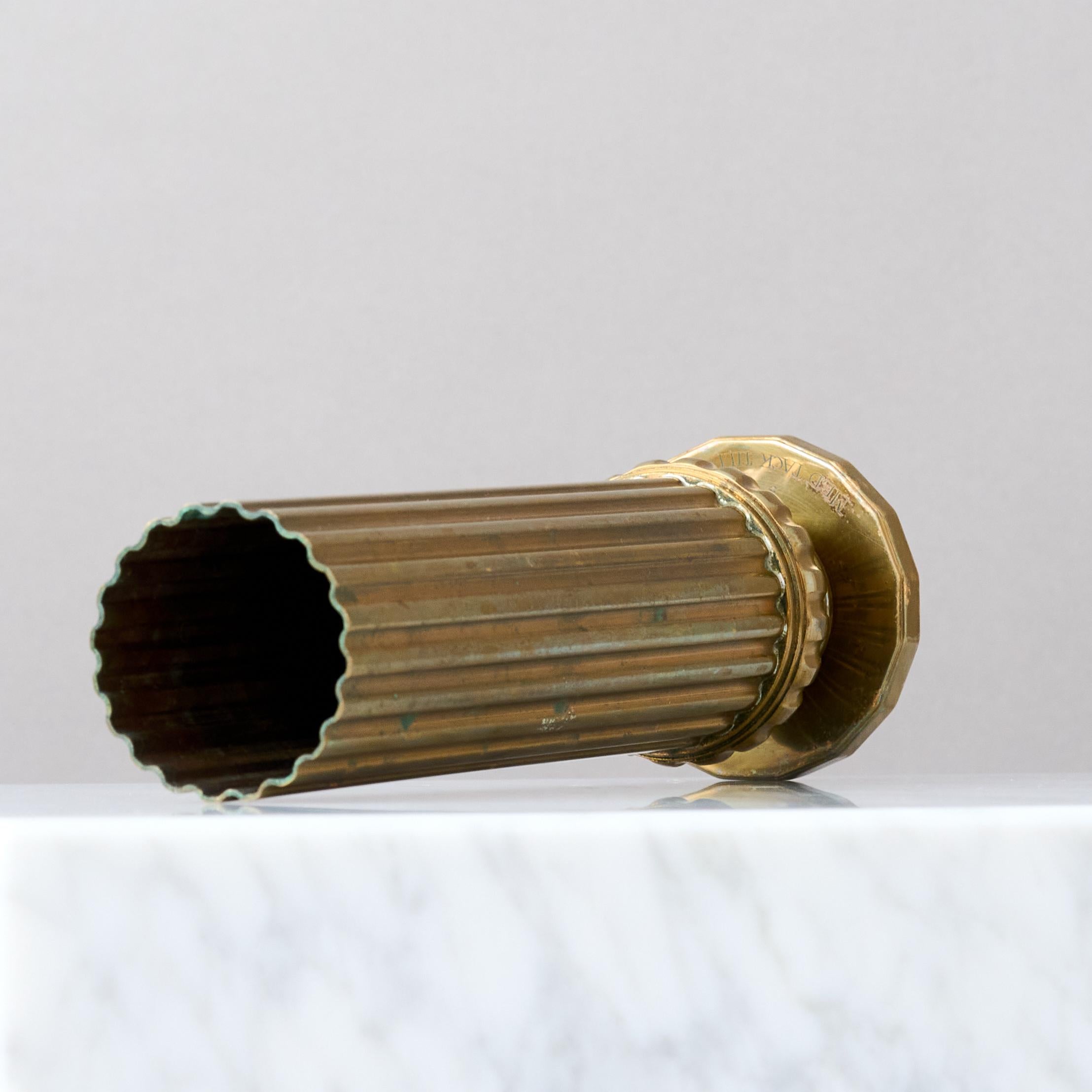 Fluted Art Deco Bronze Vase by SVM Handarbete, Sweden, 1930s. Vaciado en venta