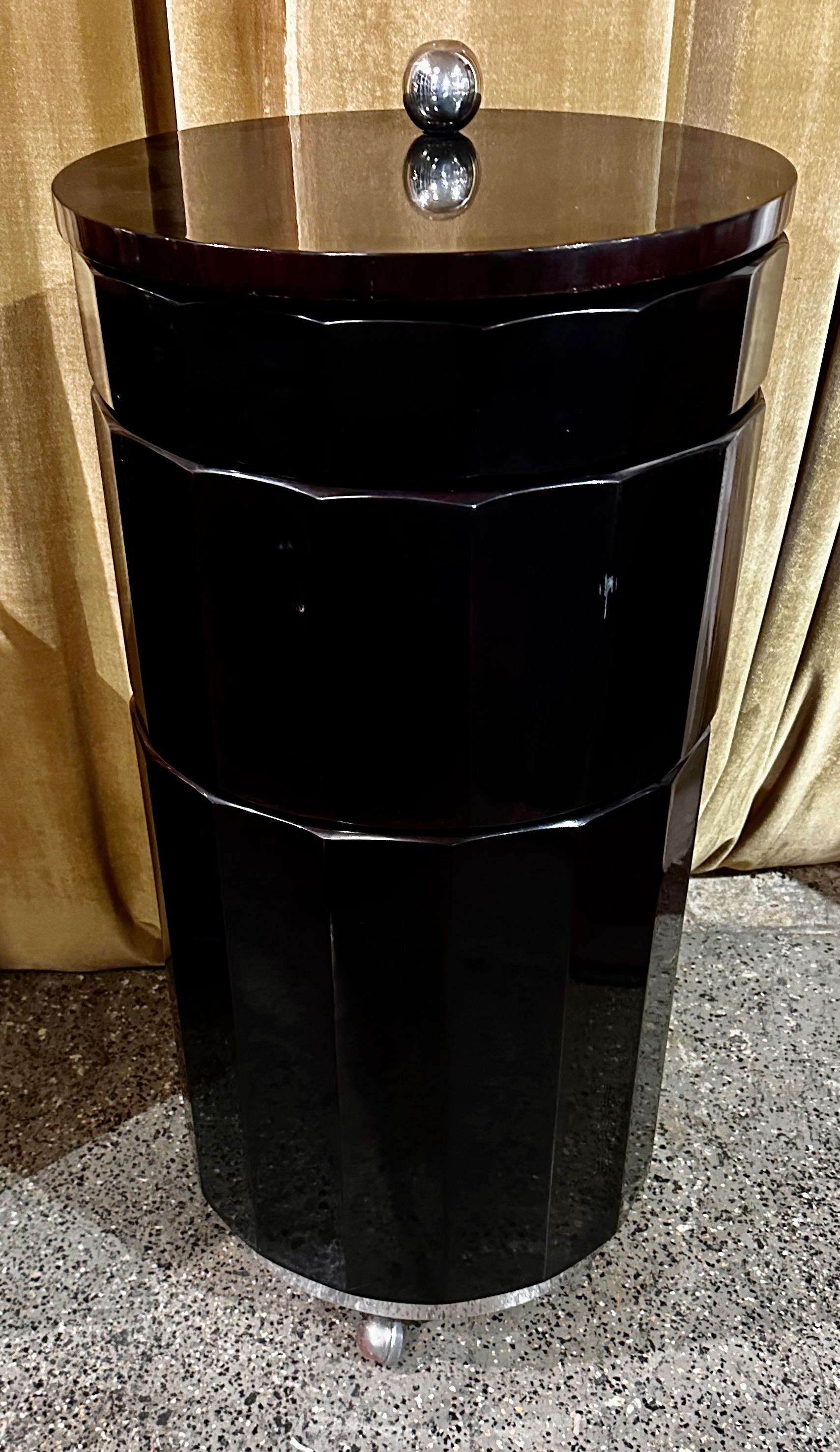 Fluted Art Deco Round Stack Bar Cart For Sale 1