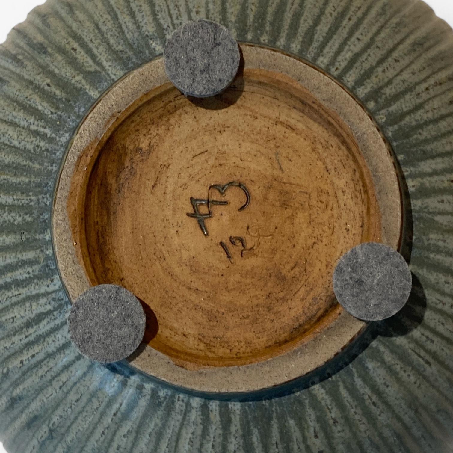 Danese Ciotola scanalata in gres di Arne Bang