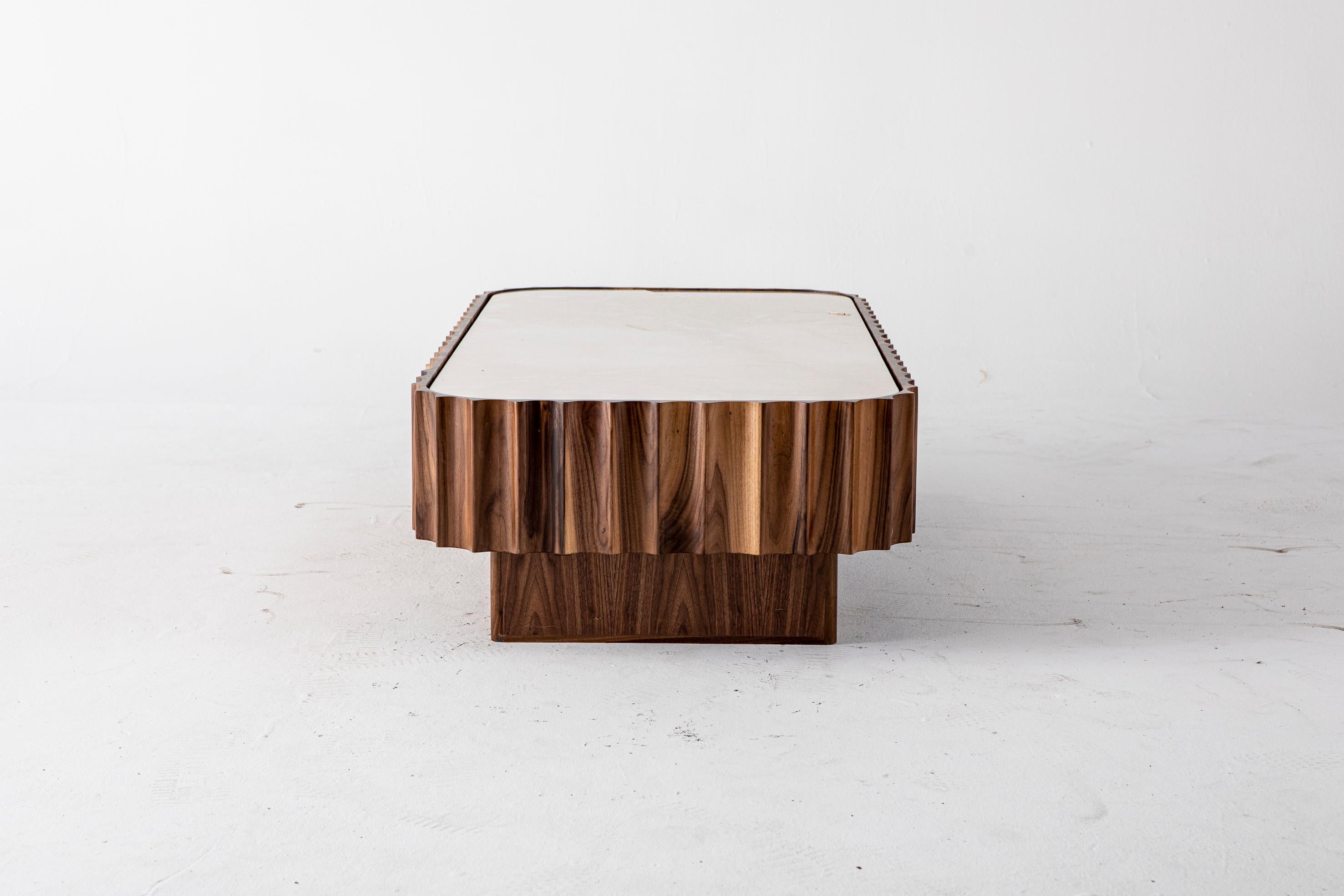 XXIe siècle et contemporain Table basse cannelée par Egg Designs en vente