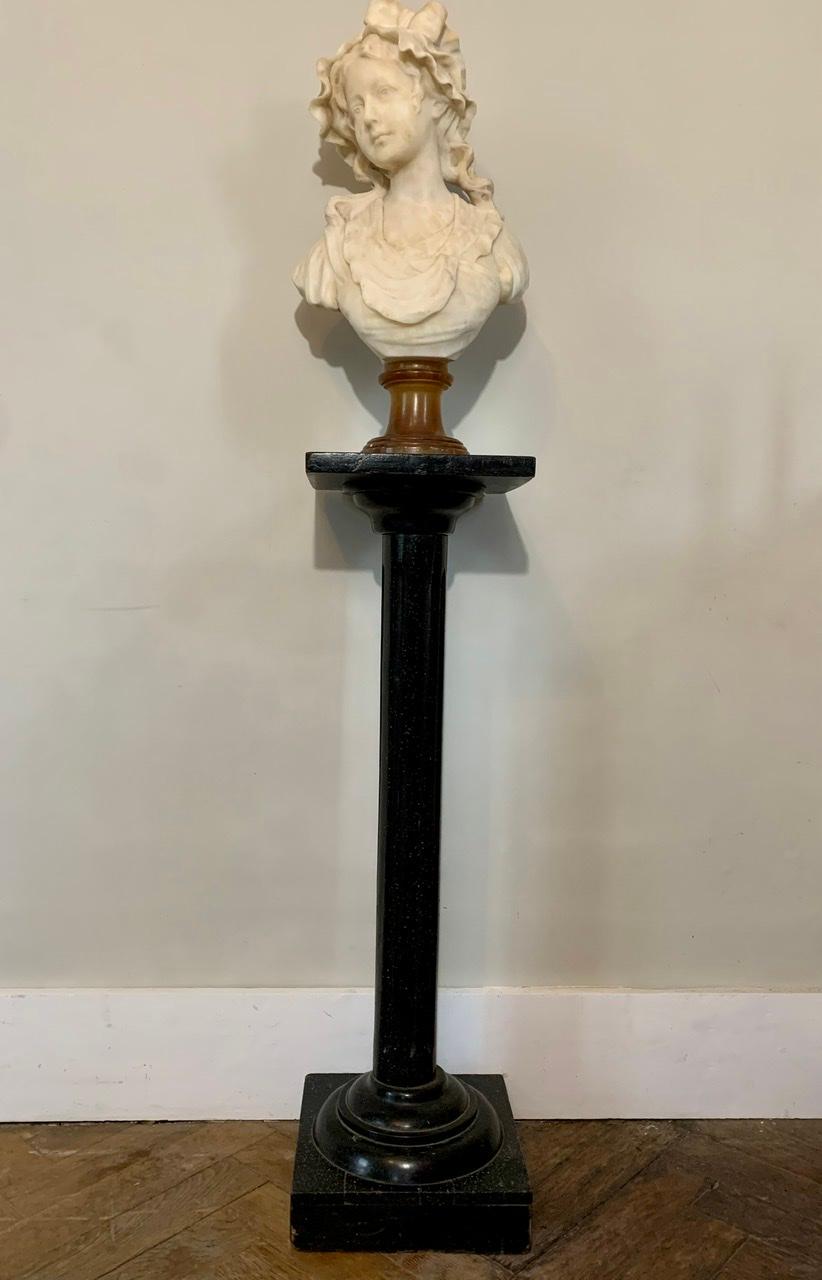Wood Fluted column in blackened wood in Corinthian shape - Louis XVI - 19th France For Sale