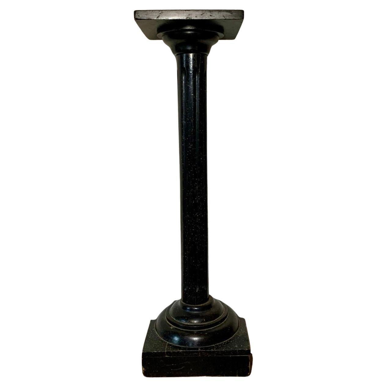 Fluted column in blackened wood in Corinthian shape - Louis XVI - 19th France