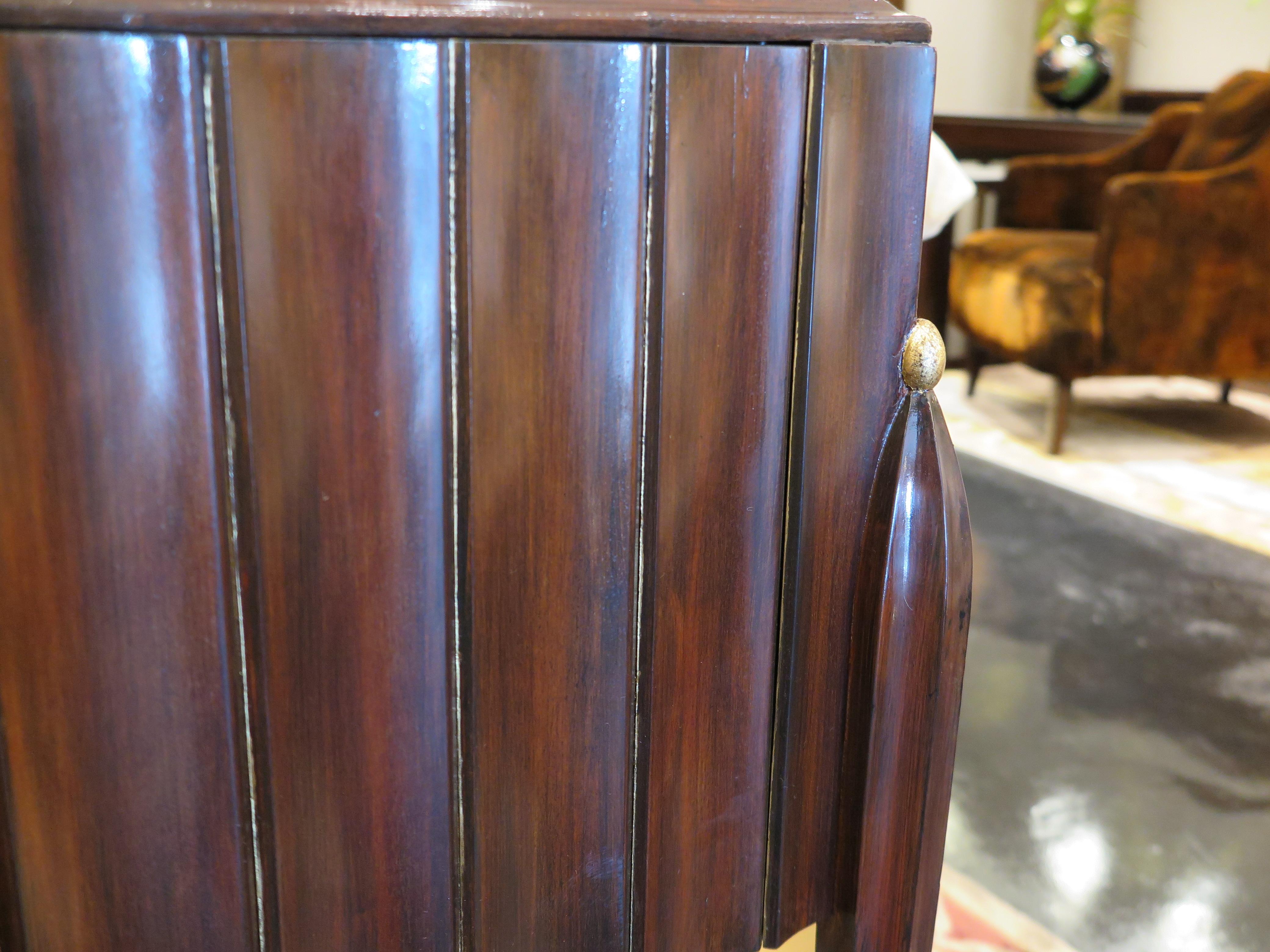 Italian Fluted Console Cabinet in Dark Stained Mahogany, Italy, circa 1940s For Sale