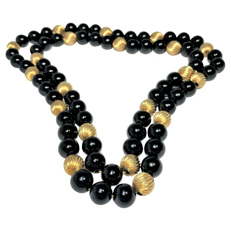 Fluted Gold and Onyx Bead Necklace